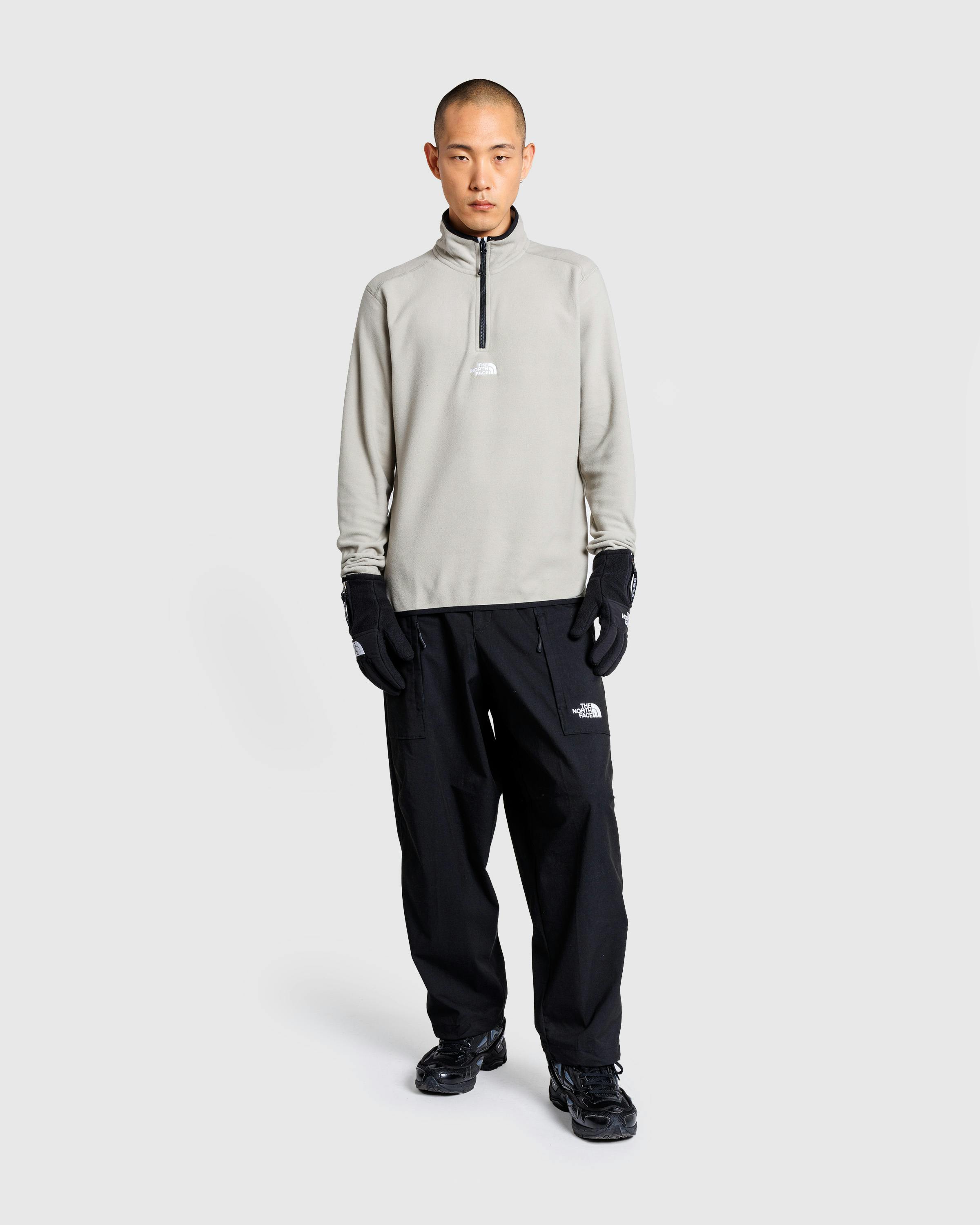 The North Face – M TNF x Yinka Ilori Relaxed Pant TNF Black - Cargo Pants - Black - Image 3