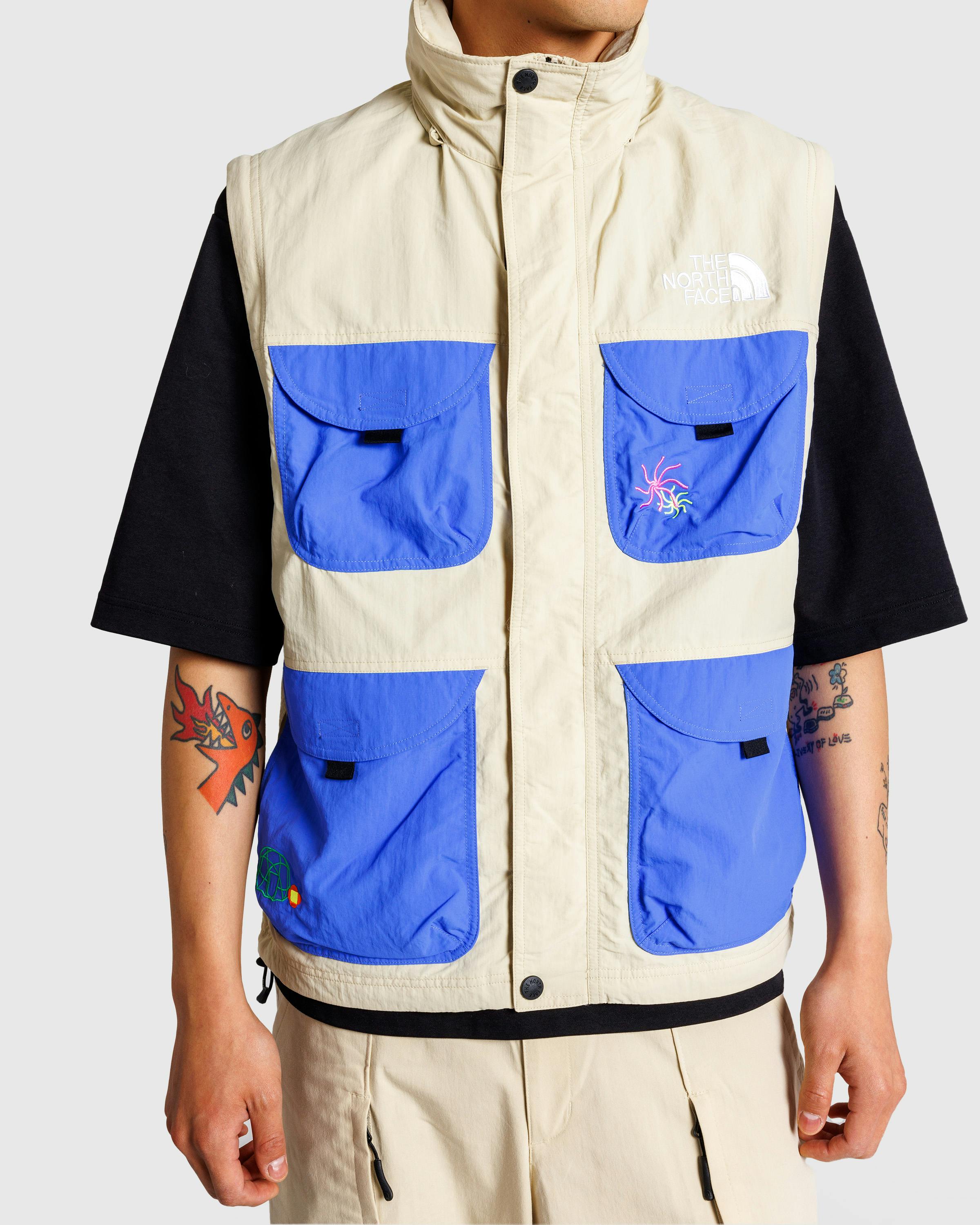 The North Face – M TNF x Yinka Ilori Convertible Jacket Gravel - Jackets - Beige - Image 11