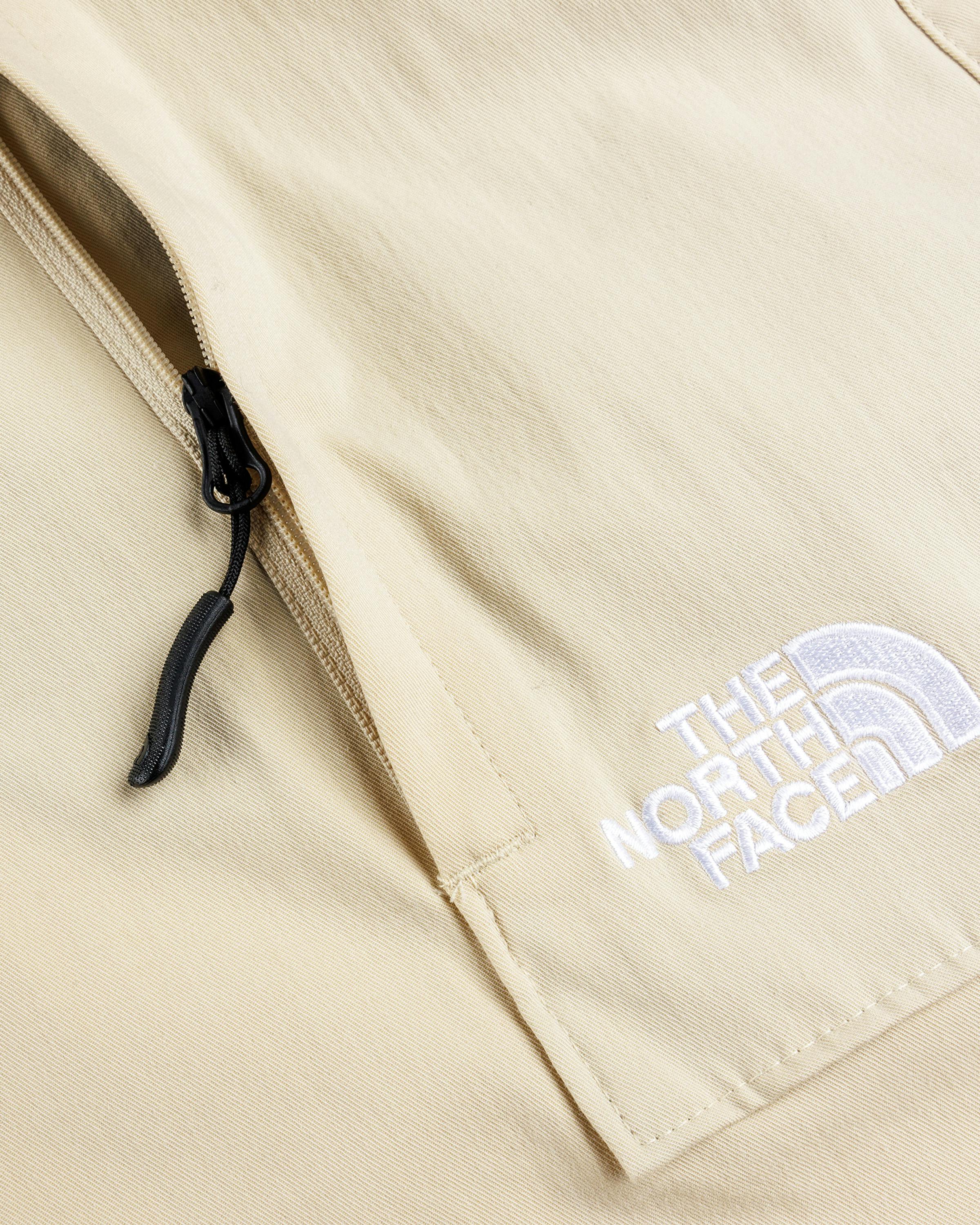 The North Face – M TNF x Yinka Ilori Relaxed Pant Gravel - Active Pants - Beige - Image 7