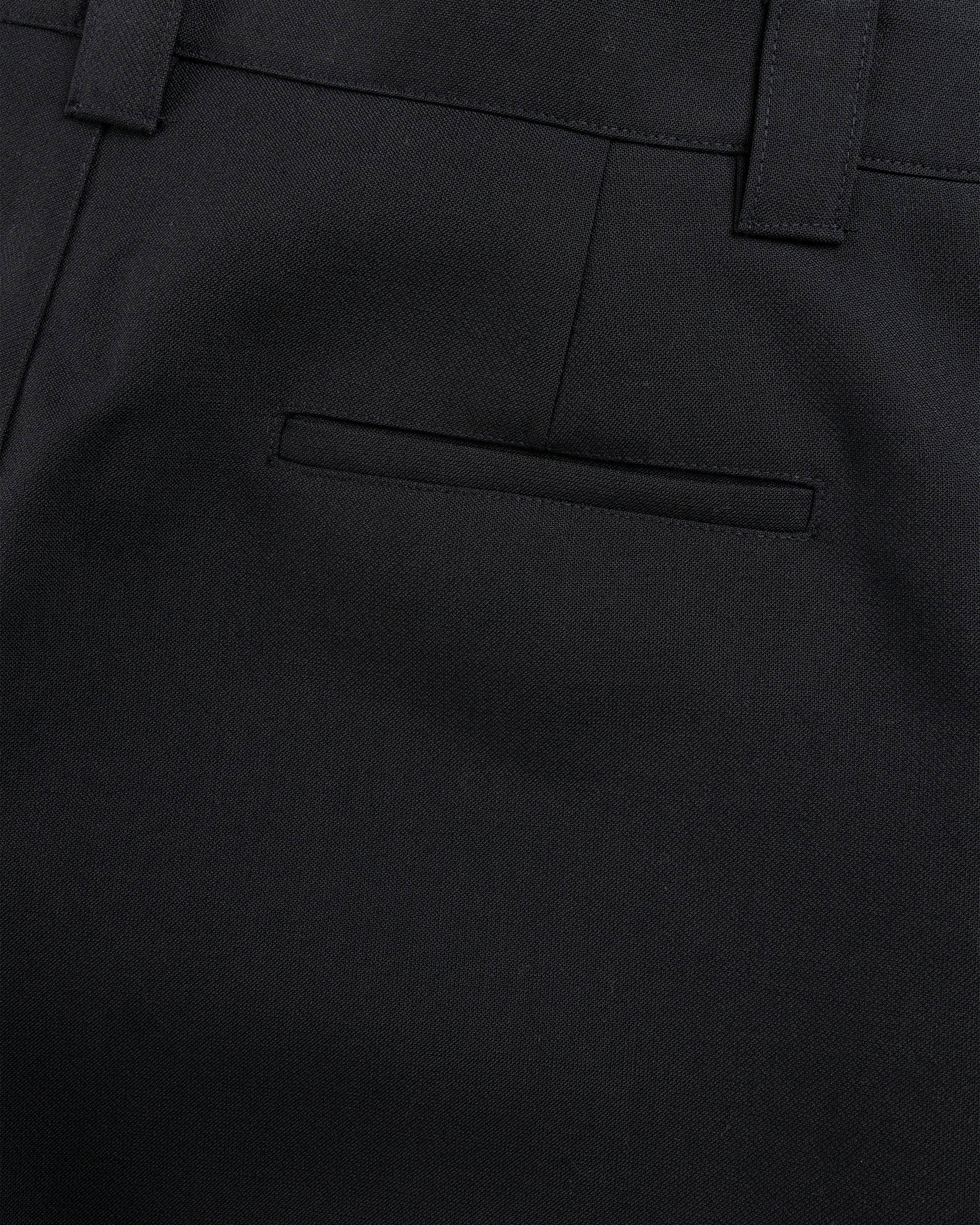 Berner Kühl – Officer Pant Crepe Wool Black - Chinos - Black - Image 7