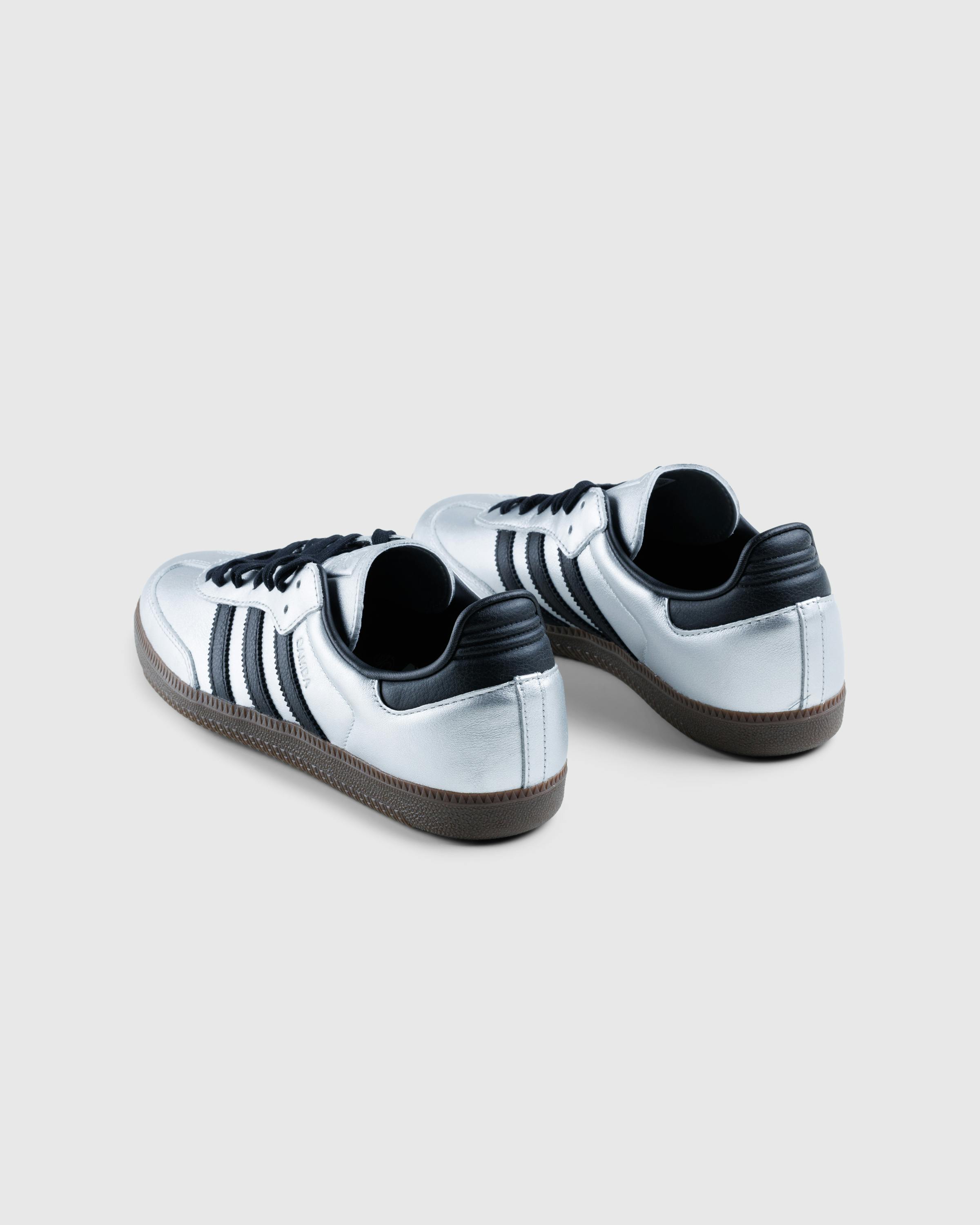 Adidas – Samba OG W Metallic Silver/Core Black/Gum - Low Top Sneakers - Silver - Image 5