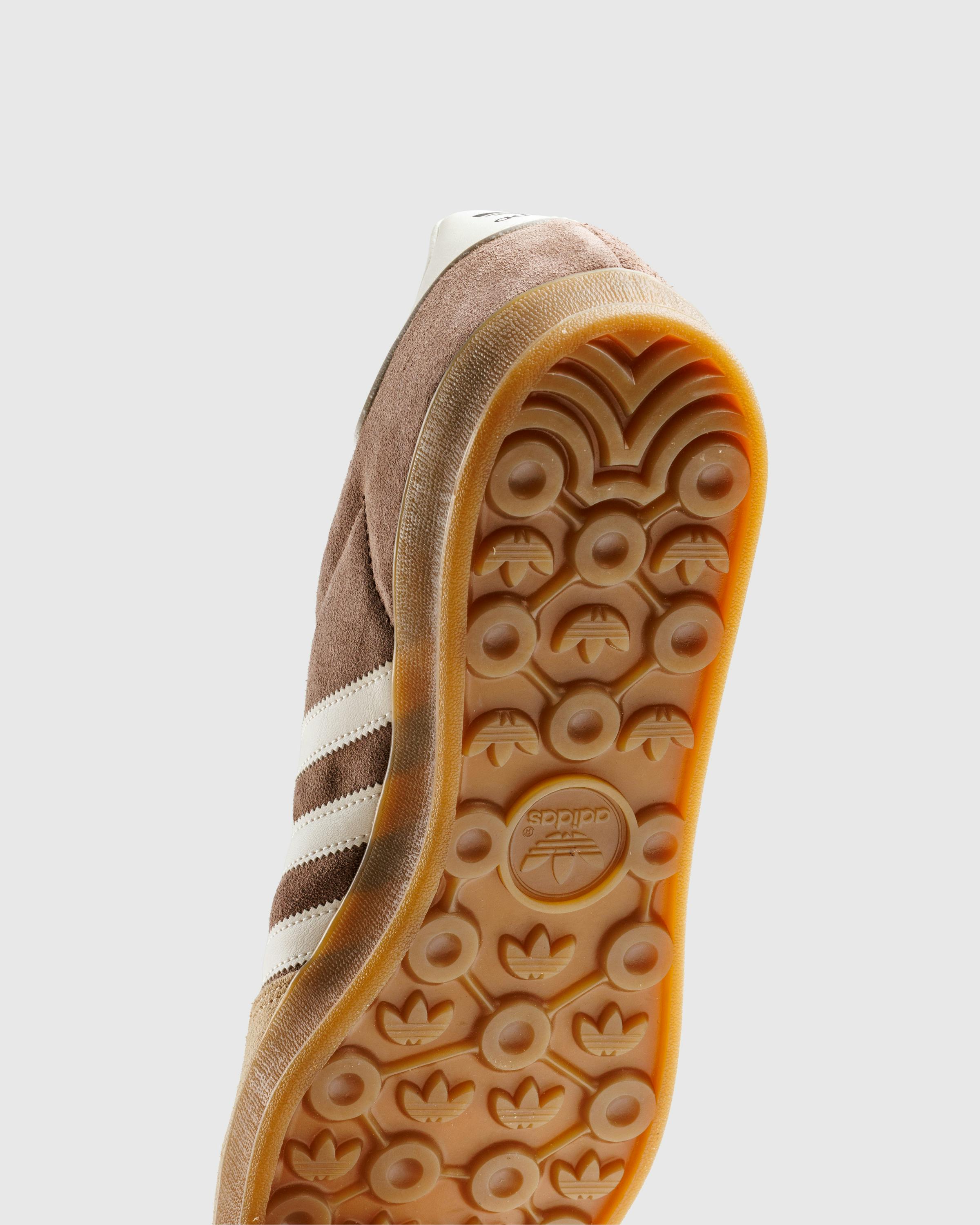 Adidas – Gazelle Indoor Magic Beige/White/Earth Strata - Low Top Sneakers - Brown - Image 3