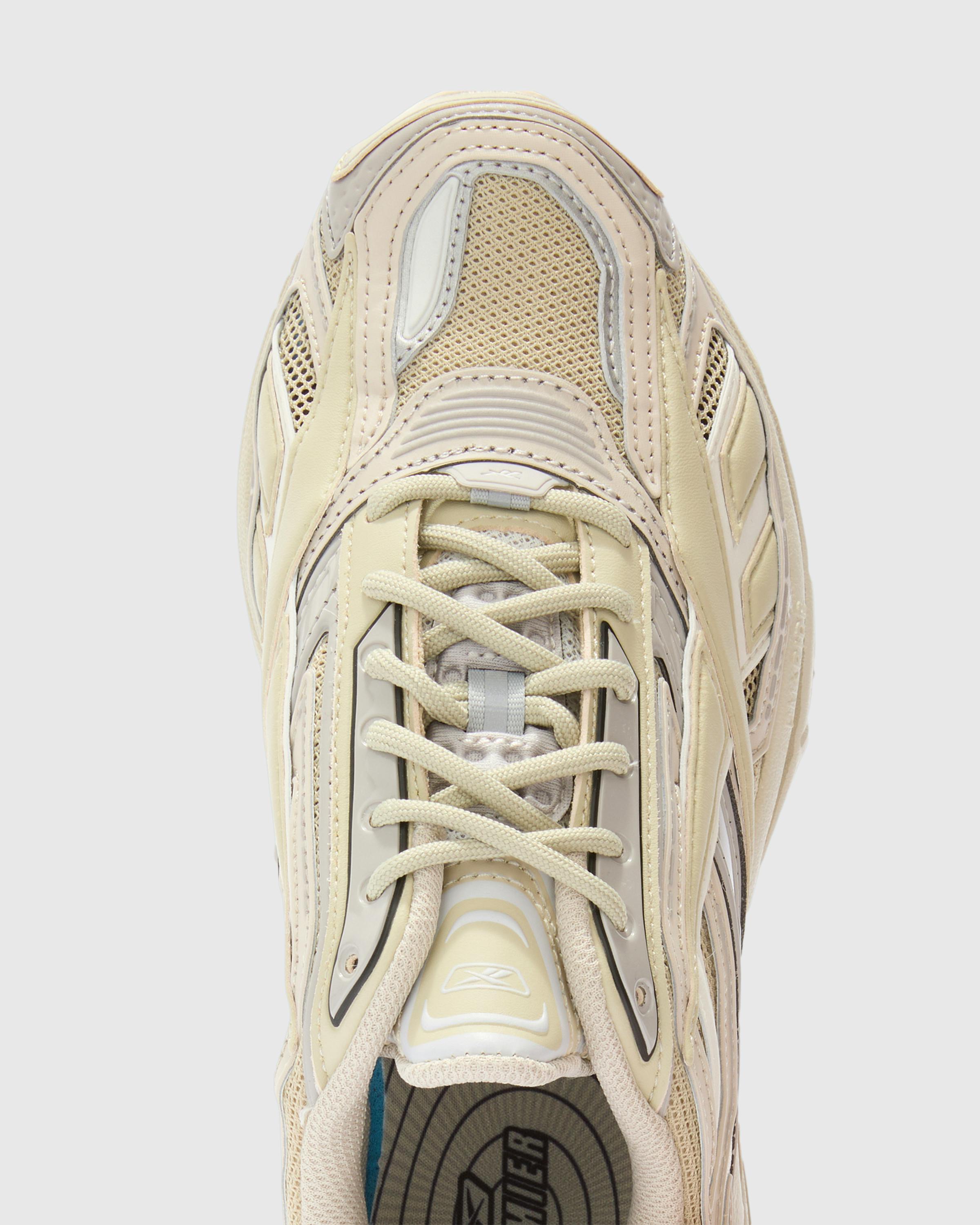 Reebok – Premier Road Ultra Neutral - Low Top Sneakers - Beige - Image 4