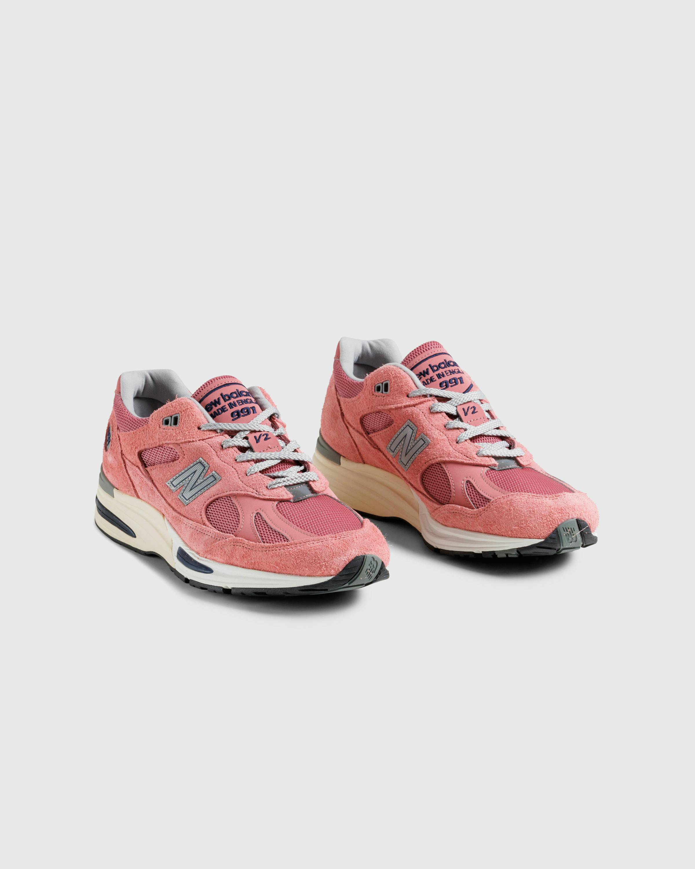 New Balance – Made in UK 991v2 Pink - Low Top Sneakers - Pink - Image 3