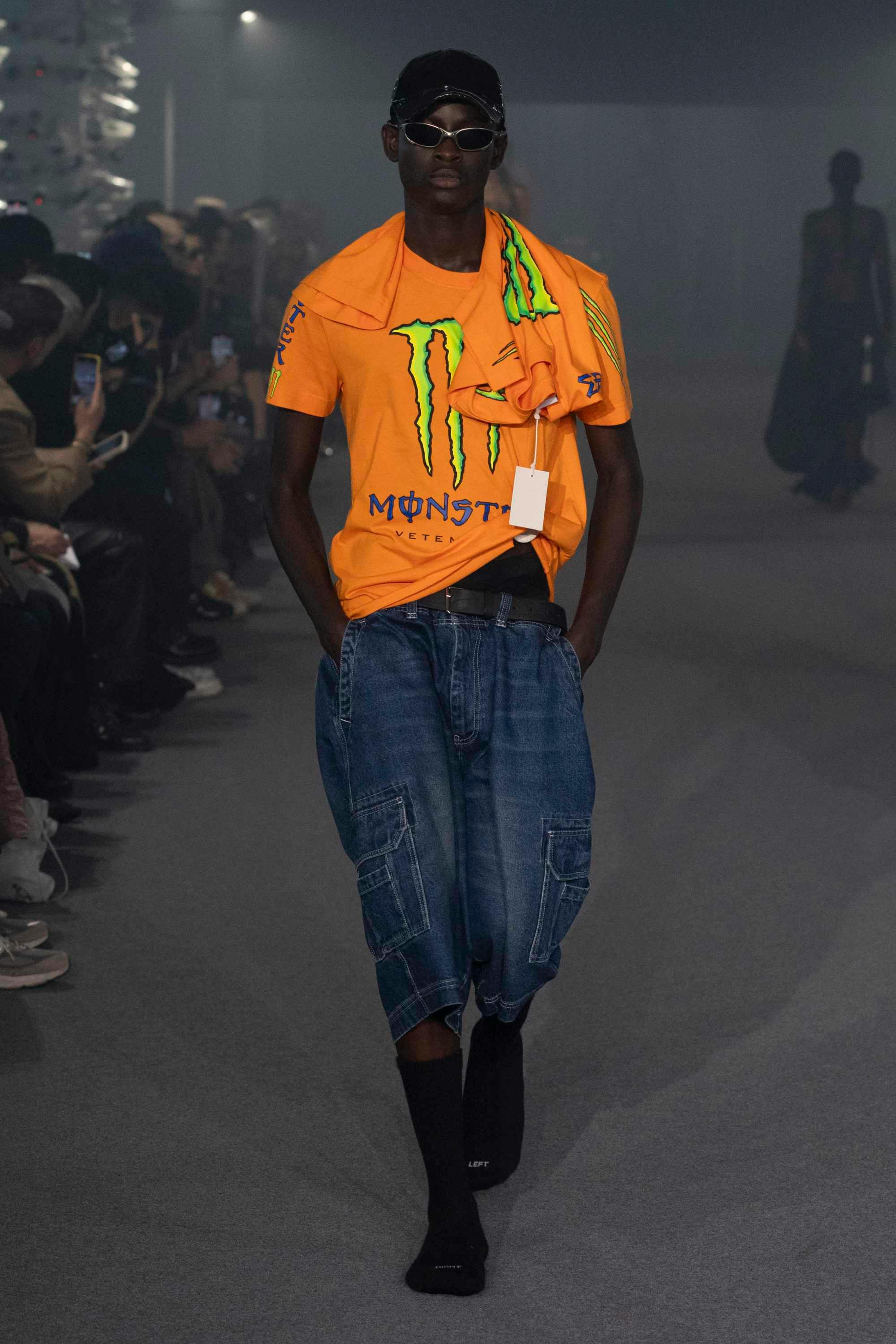 vetements ss25 runway show