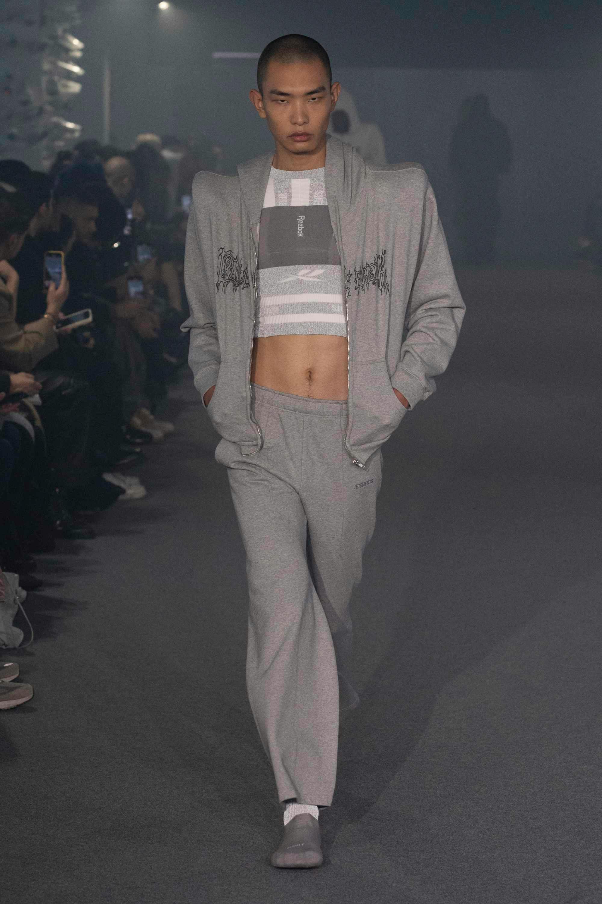 vetements ss25 runway show