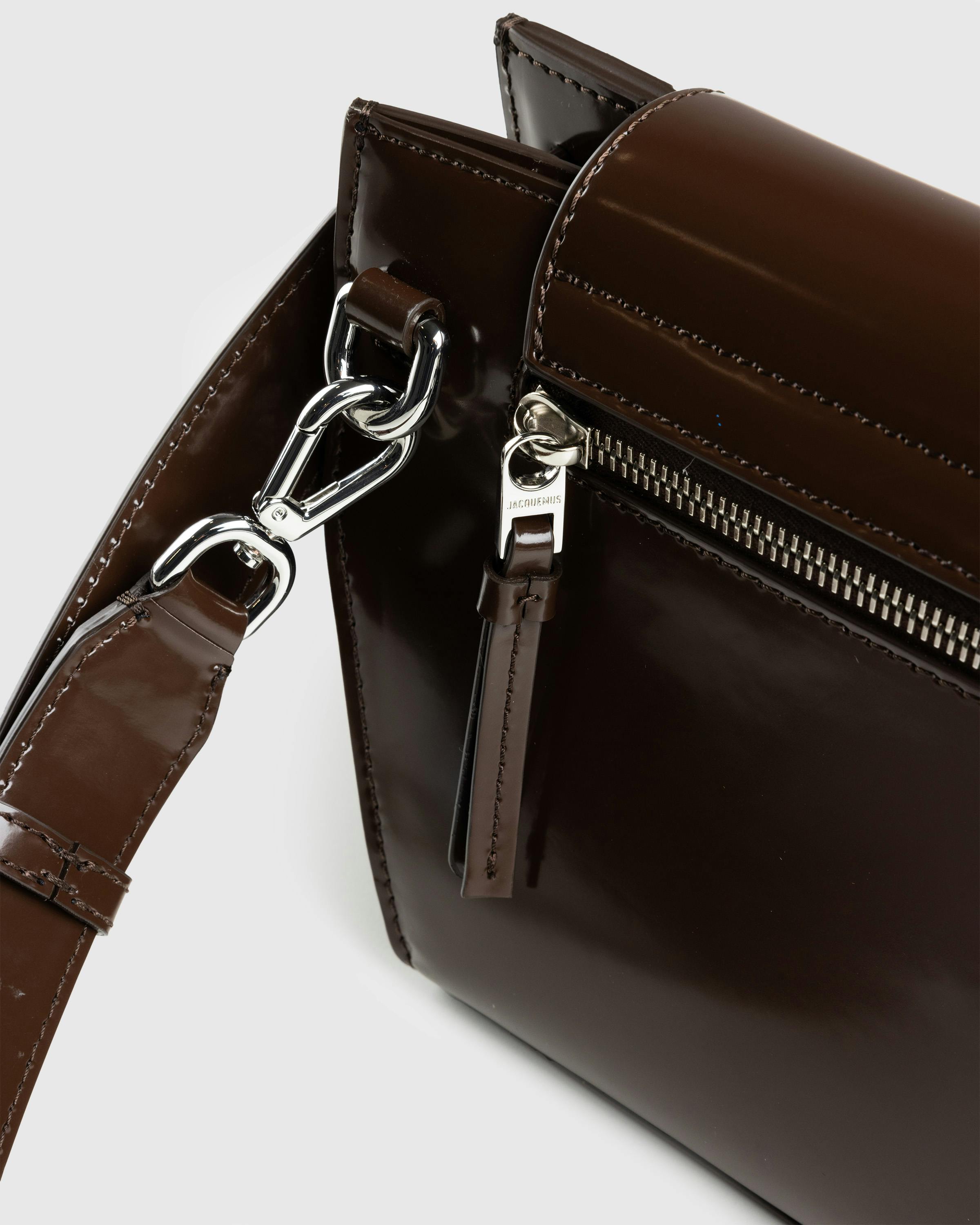 JACQUEMUS – Le Messenger Capri Midnight Brown - Shoulder Bags - Brown - Image 5