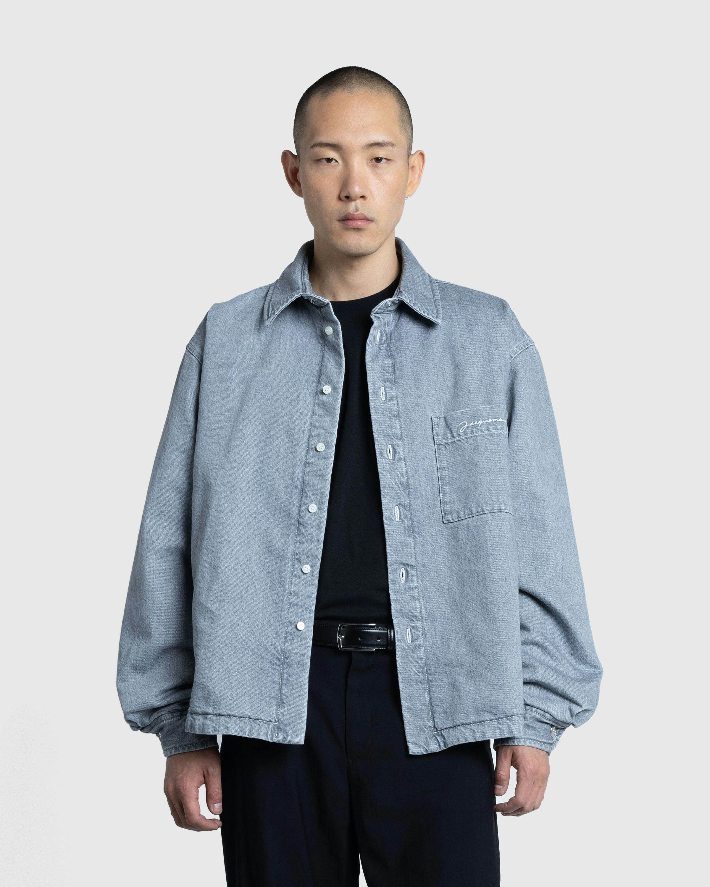 JACQUEMUS – La Chemise Boulanger Grey/Off-White - Denim Shirts - Grey - Image 2