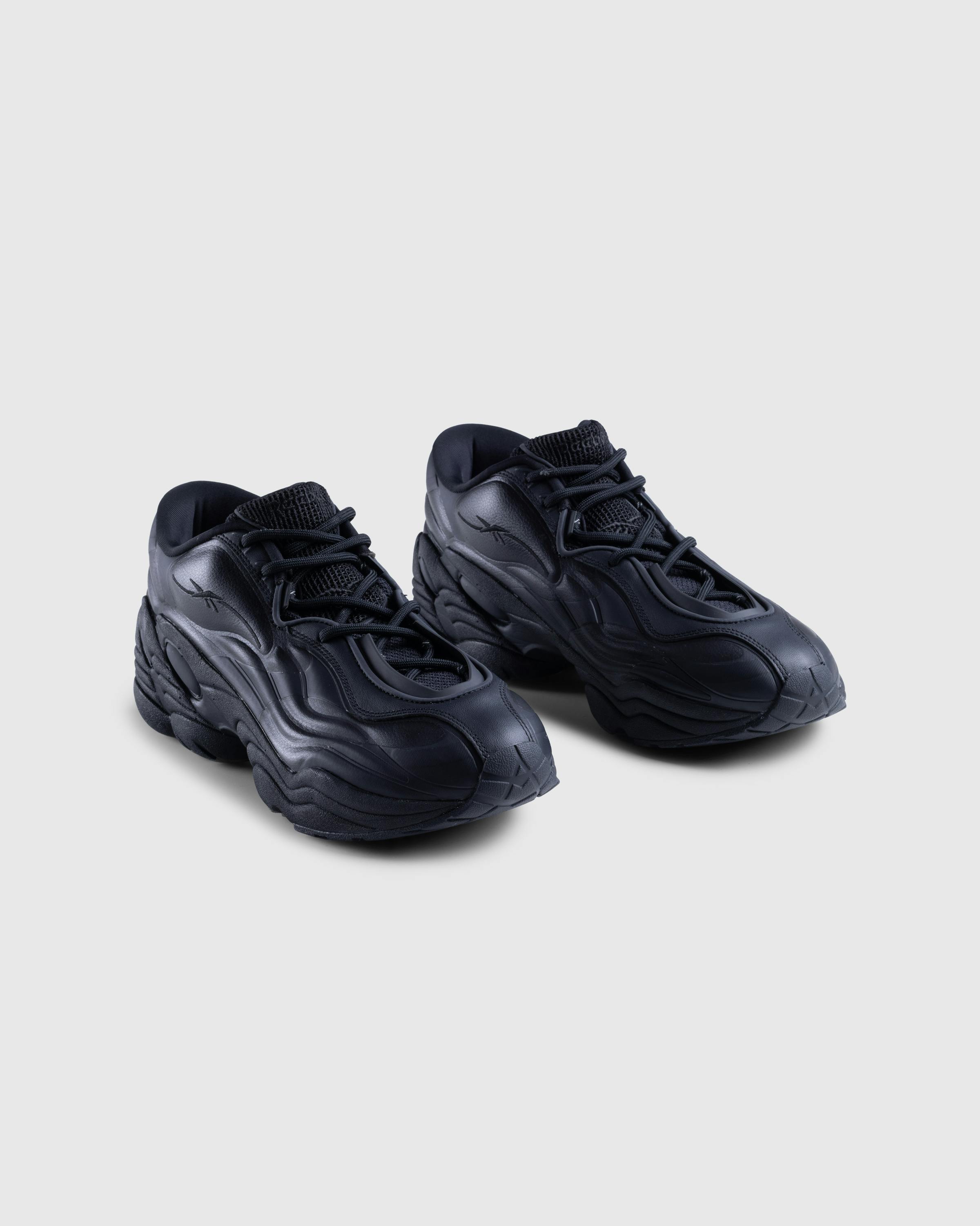 Reebok LTD – DMX Run 6 Modern Black - Low Top Sneakers - Black - Image 3