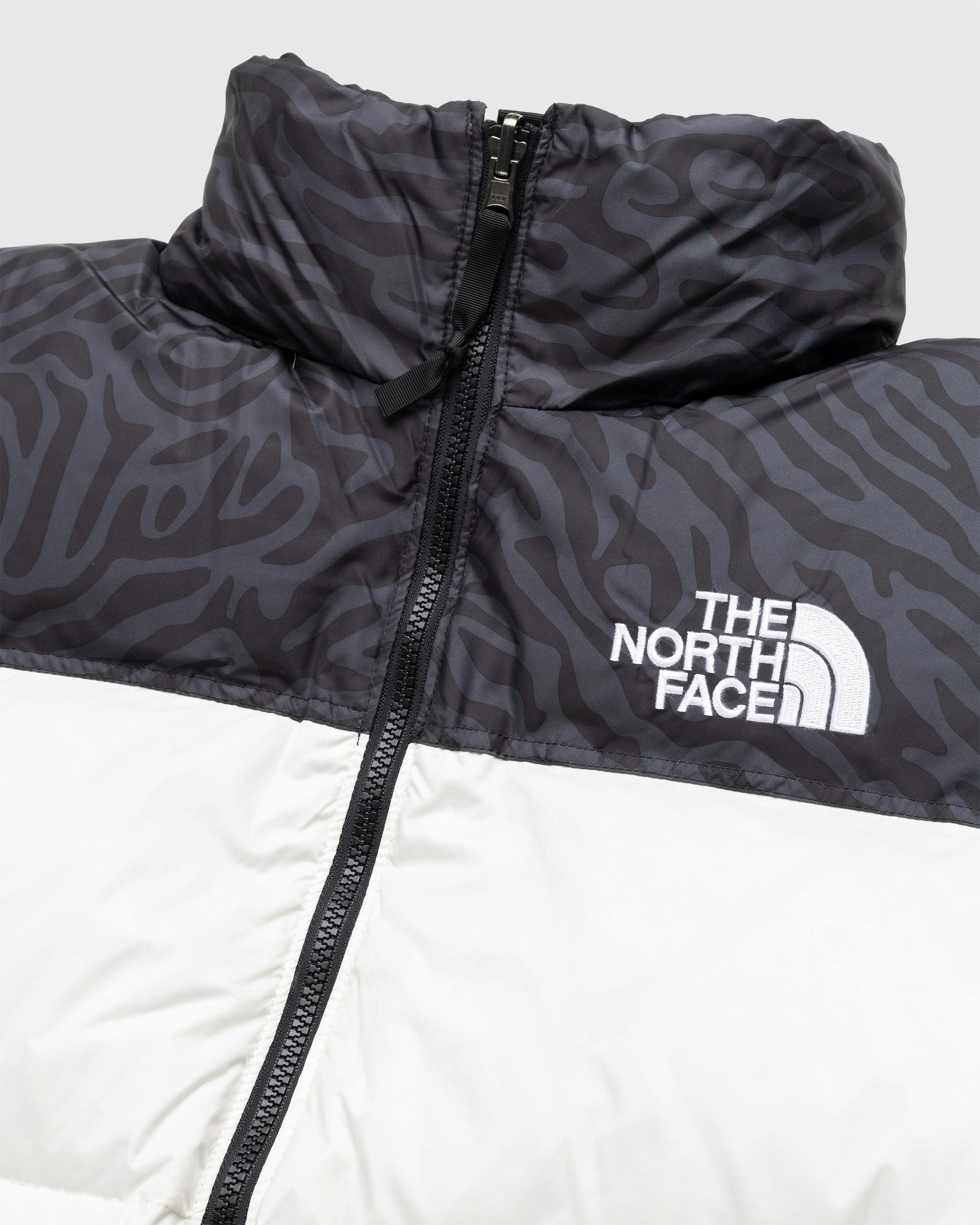 The North Face – M 1996 Retro Nuptse Jacket White Dune/TNF Black - Bomber Jackets - White - Image 6