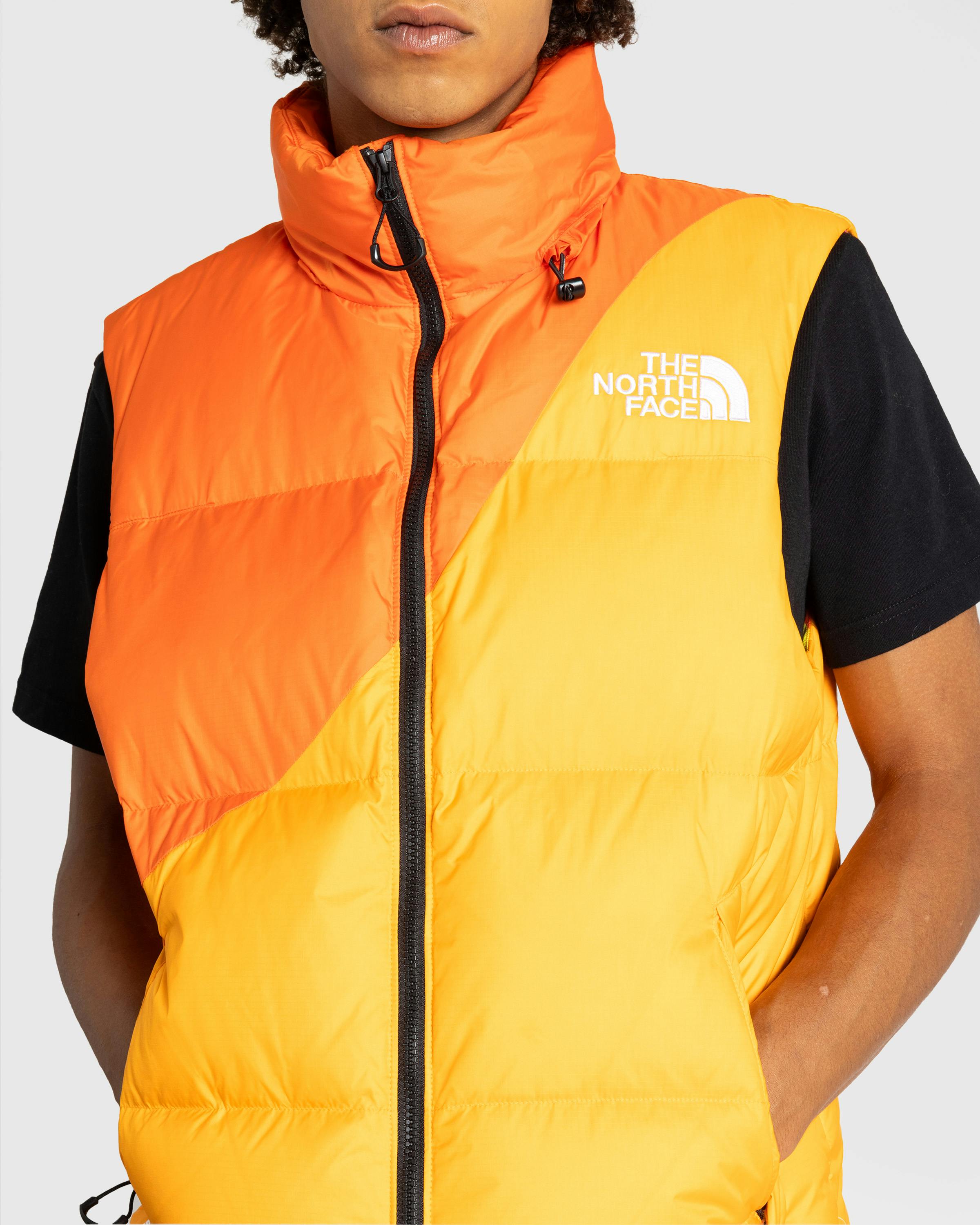 The North Face – M TNF x Yinka Ilori Down Vest Red Orange/Apricot Glaze - Vests - Orange - Image 5