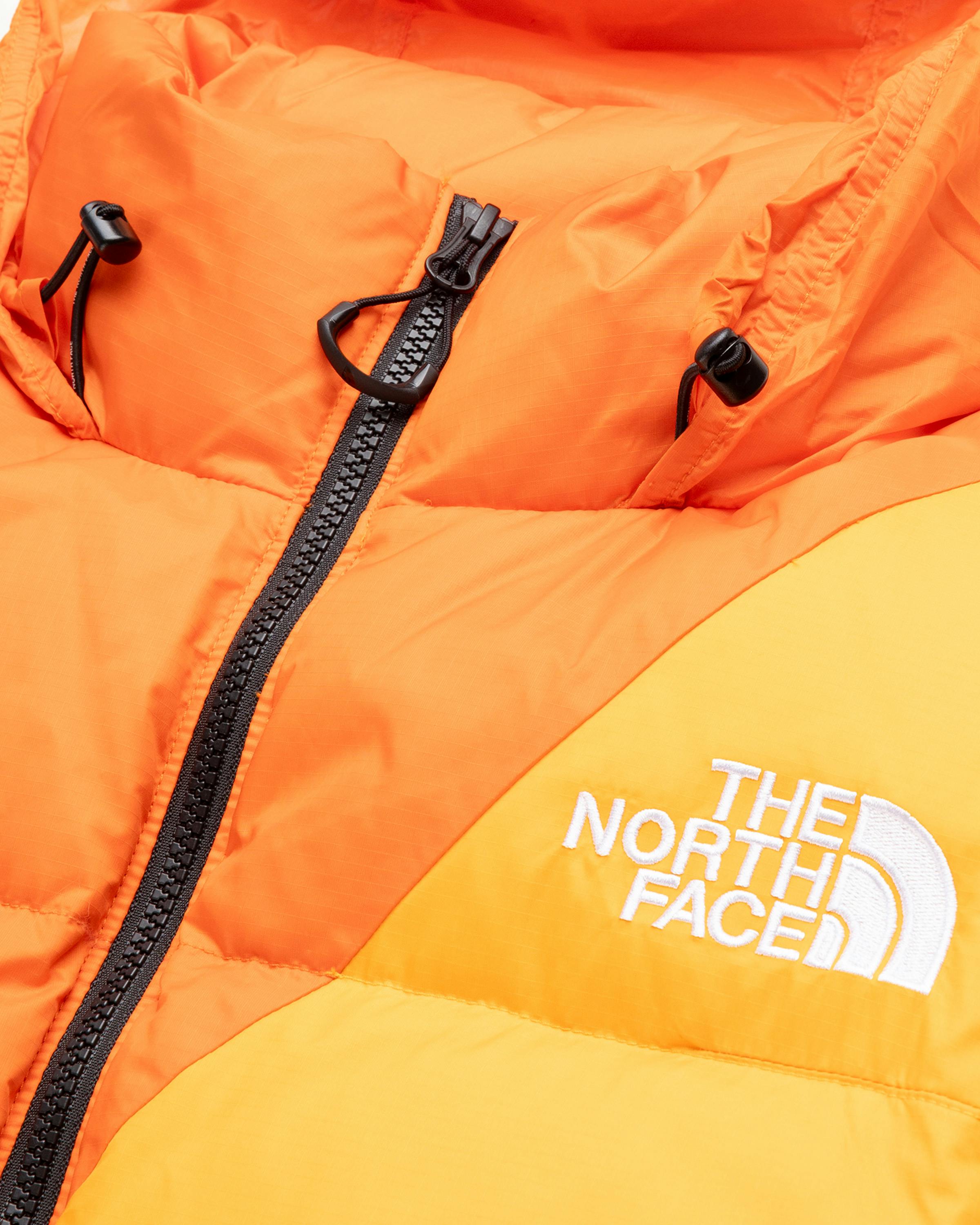 The North Face – M TNF x Yinka Ilori Down Vest Red Orange/Apricot Glaze - Vests - Orange - Image 7