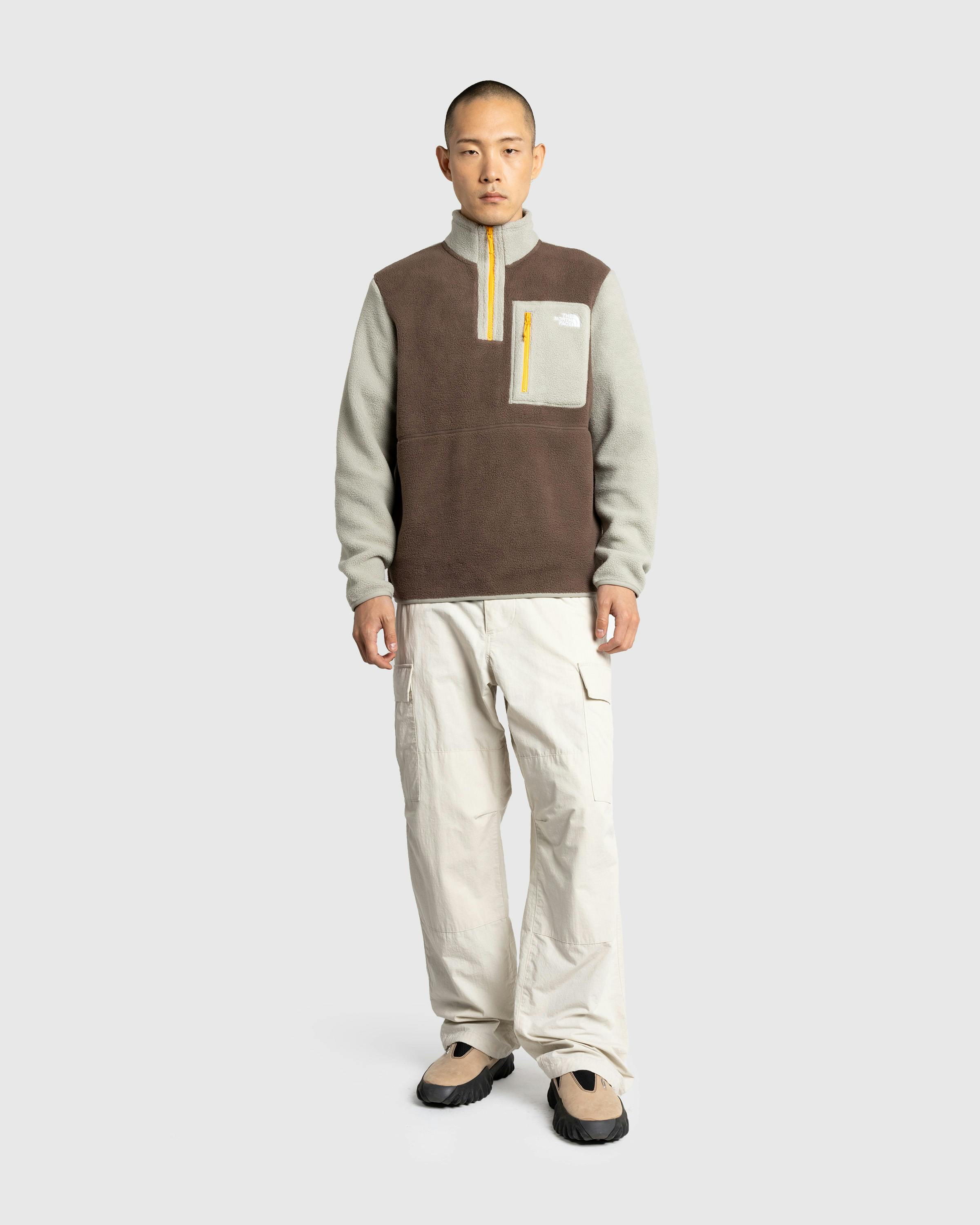 The North Face – M Yumiori 1/4 Zip Smokey Brown/Clay Grey - Fleece Jackets - Brown - Image 3