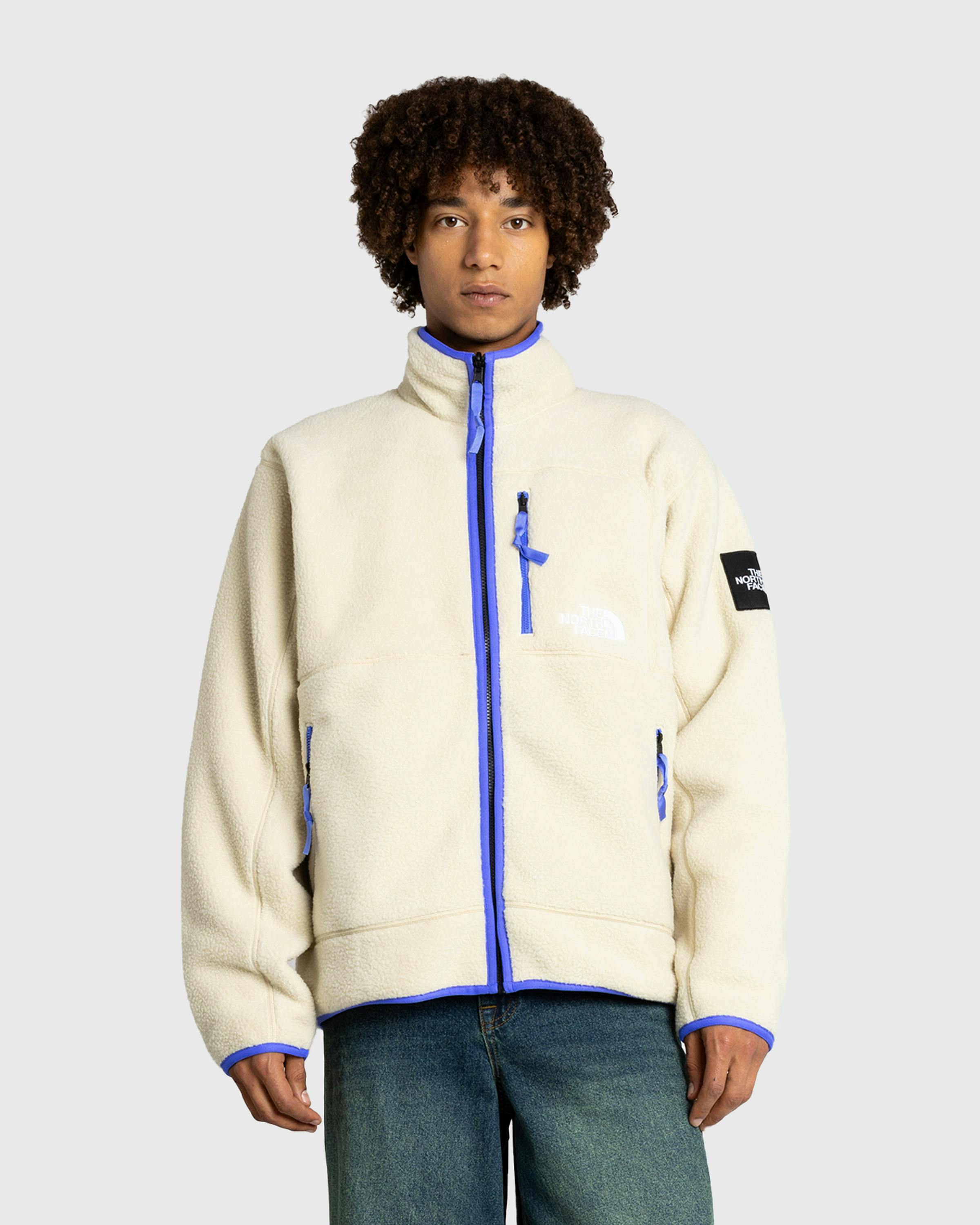 The North Face – M TNF x Yinka Ilori Reversible Fleece Jacket Gravel/TNF Black - Fleece Jackets - Beige - Image 2