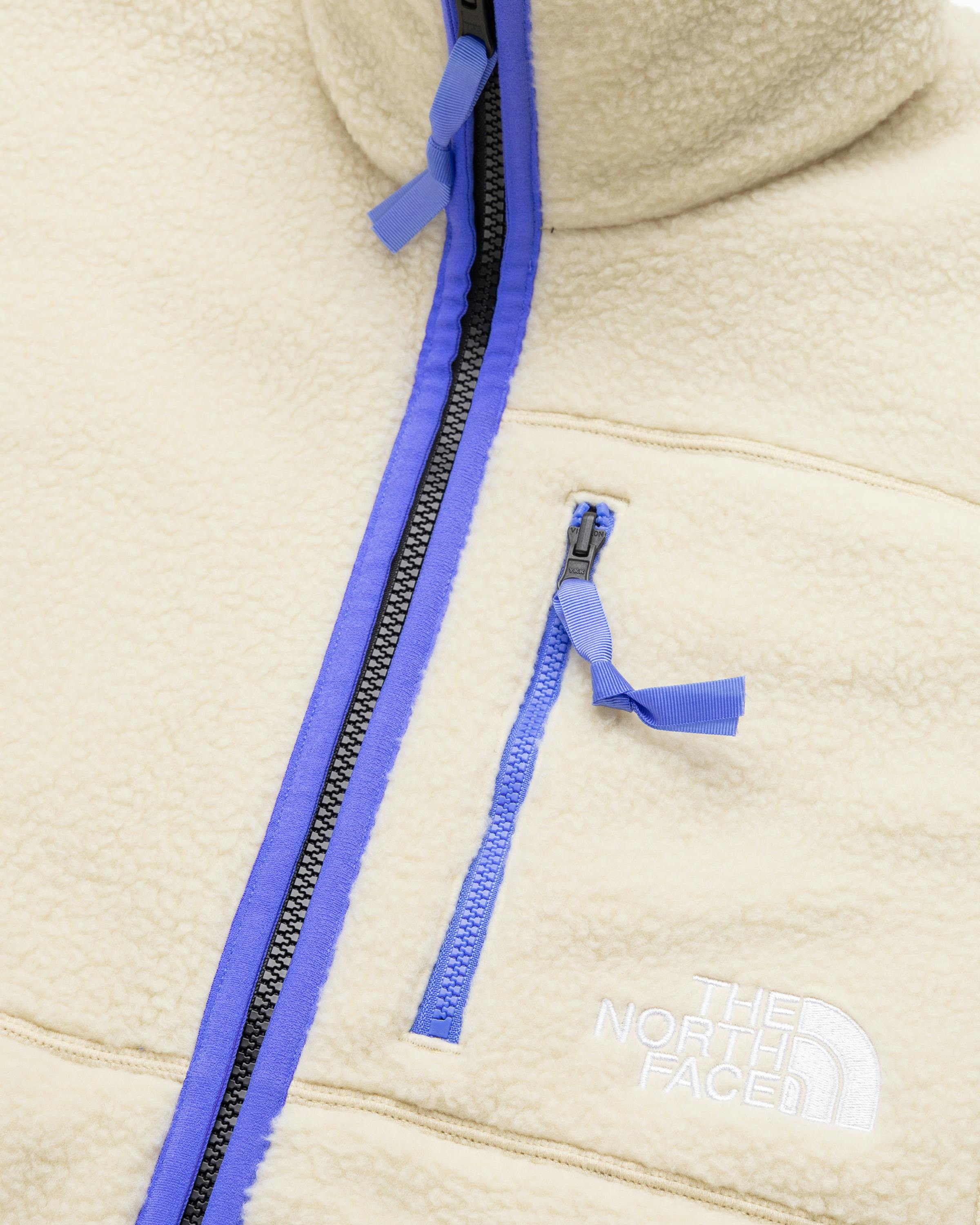 The North Face – M TNF x Yinka Ilori Reversible Fleece Jacket Gravel/TNF Black - Fleece Jackets - Beige - Image 8