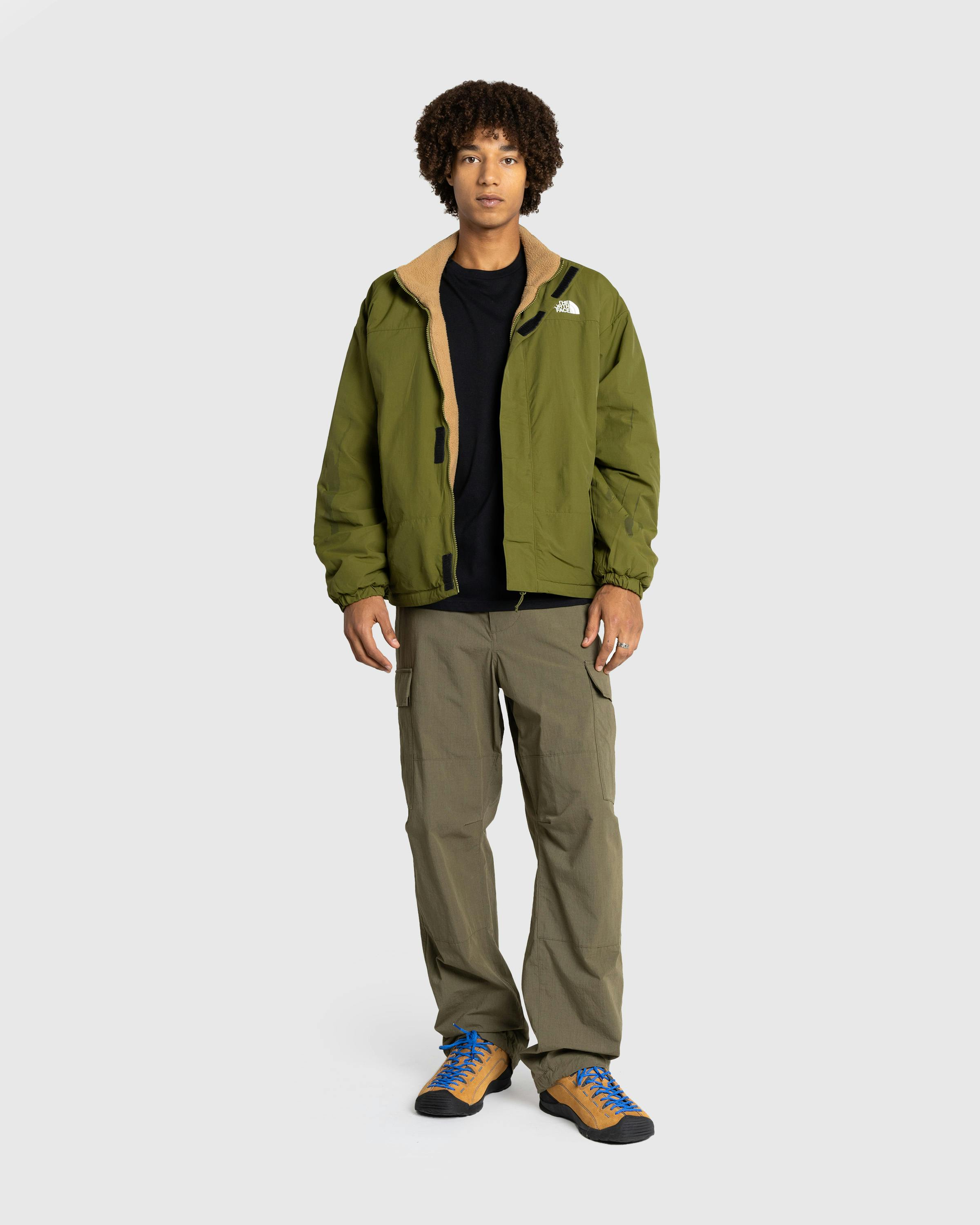 The North Face – M Yumiori Reversible Jacket Forest Olive/Utility Brown - Bomber Jackets - Green - Image 3