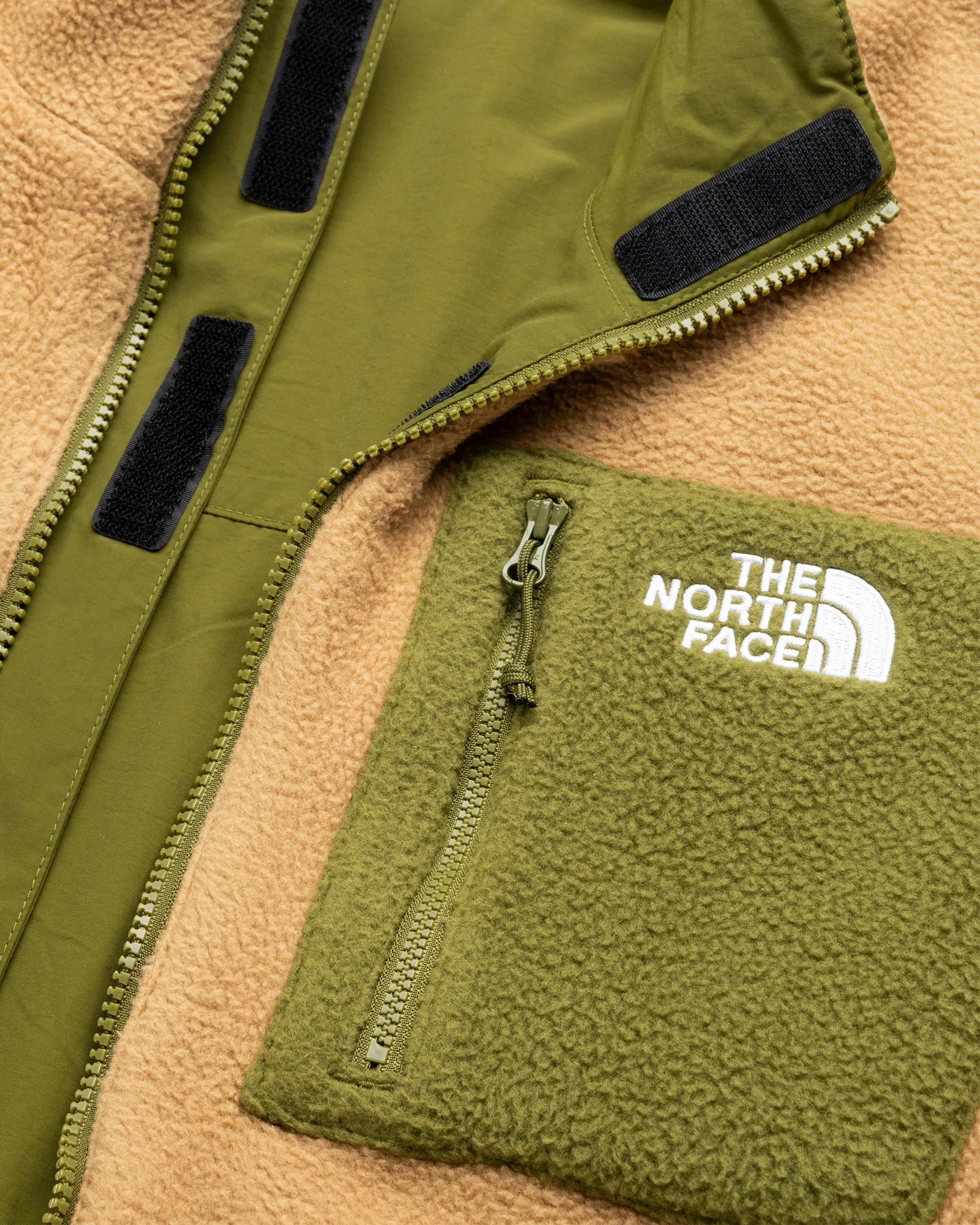 The North Face – M Yumiori Reversible Jacket Forest Olive/Utility Brown - Bomber Jackets - Green - Image 6