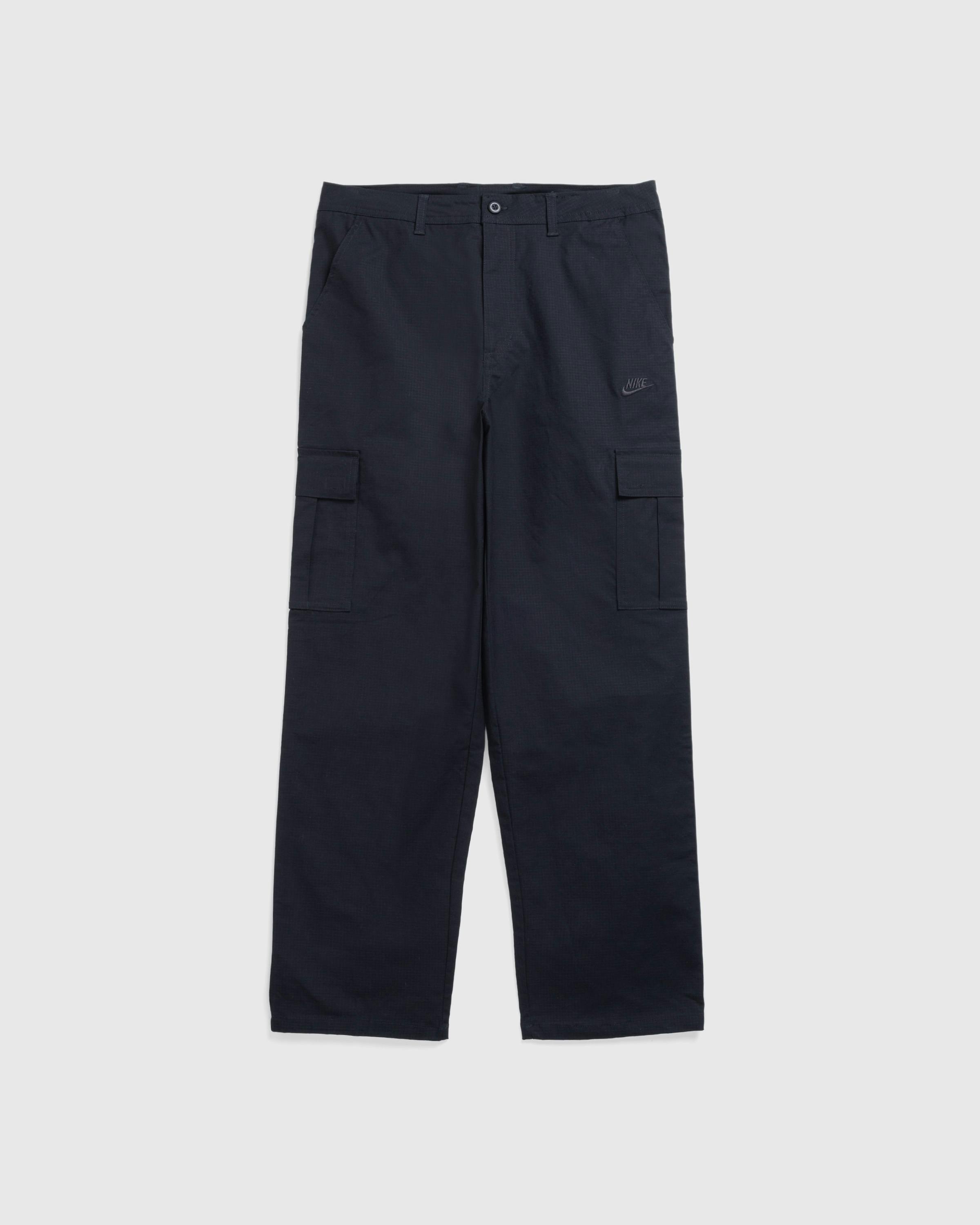 Nike – Club Men's Cargo Pants Black/Black - Cargo Pants - Black - Image 1