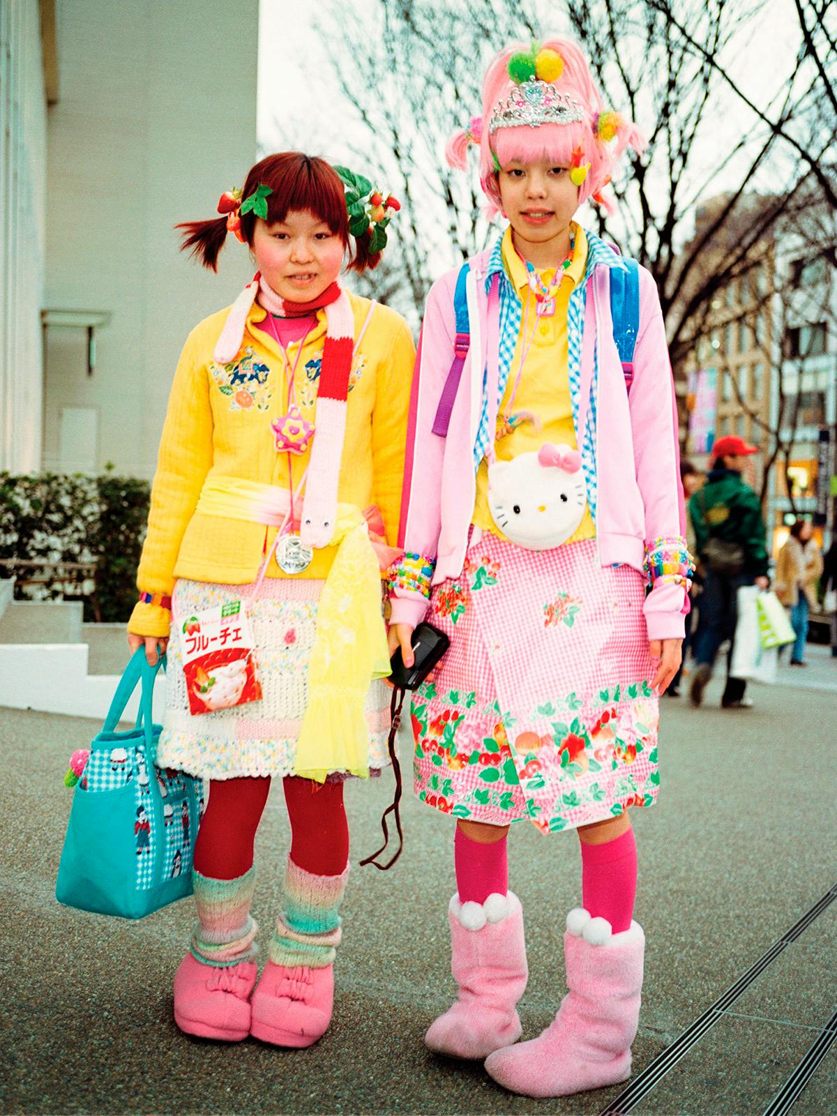 Harajuku Hello Kitty fashion in 2000.