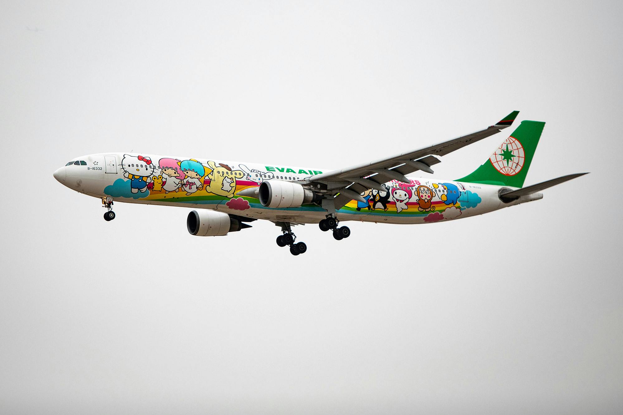 A Sanrio-themed EVA Air plane.