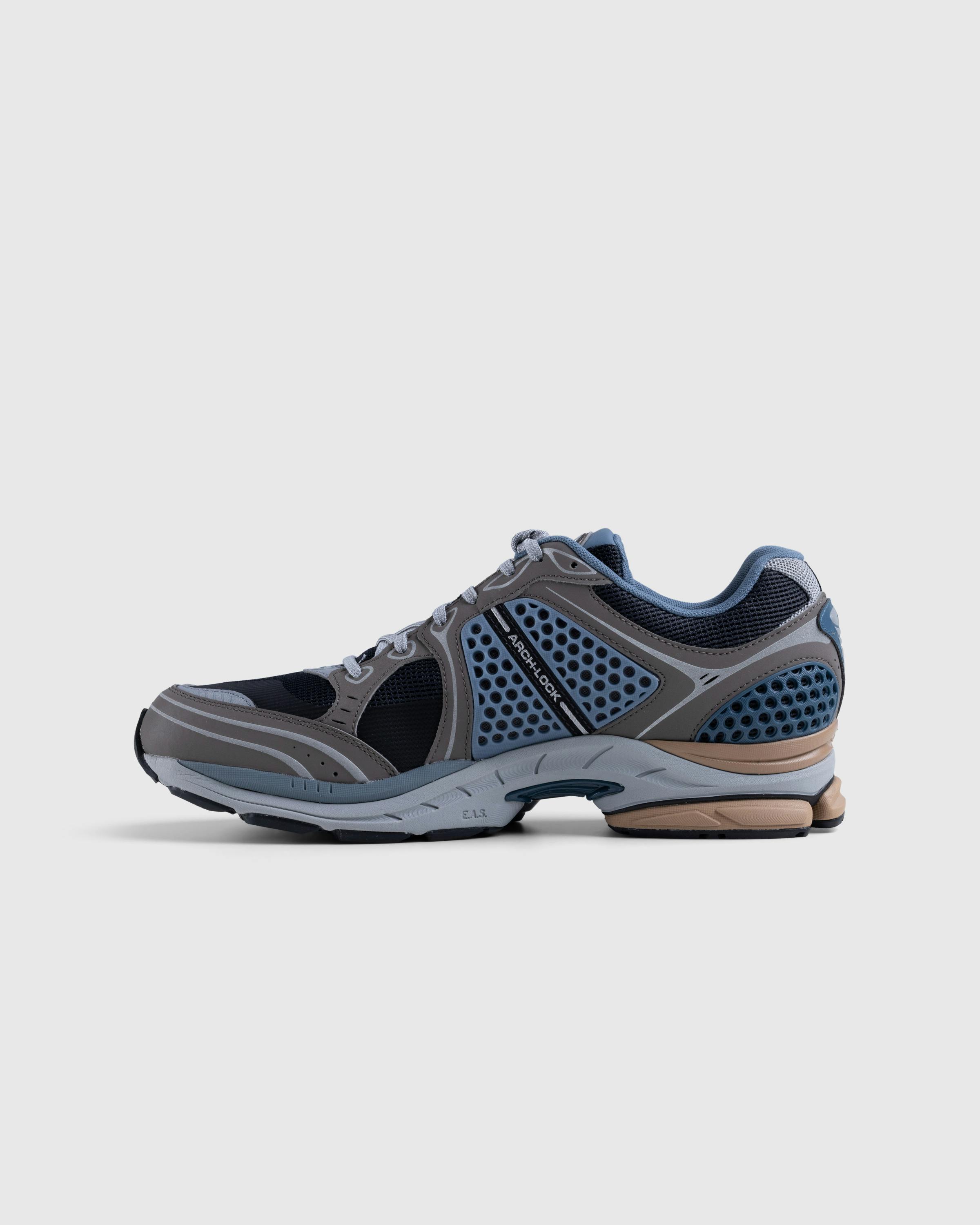 Saucony – ProGrid Triumph 4 Caviar/Morel - Low Top Sneakers - Grey - Image 2