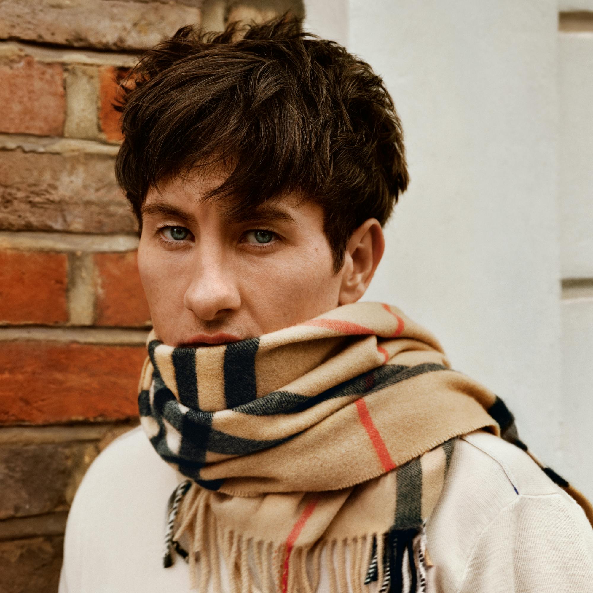 Burberry Scarf Fashion London Trench Coats Little Simz Barry Keoghan Cara Delevignge Daniel Lee Olivia Colman