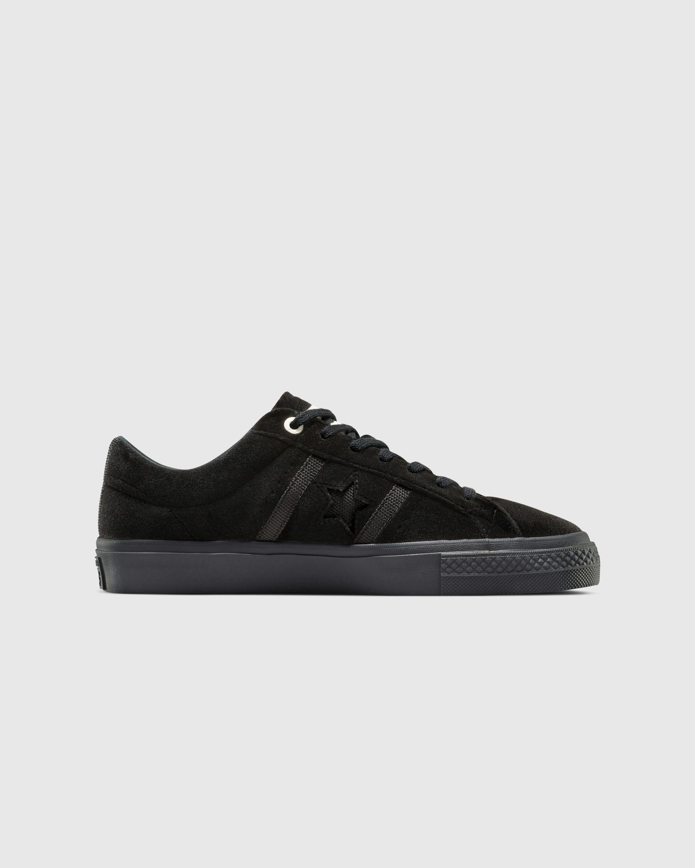 Converse x Undefeated – One Star Academy Pro Black/Black/Egret - Low Top Sneakers - Black - Image 1