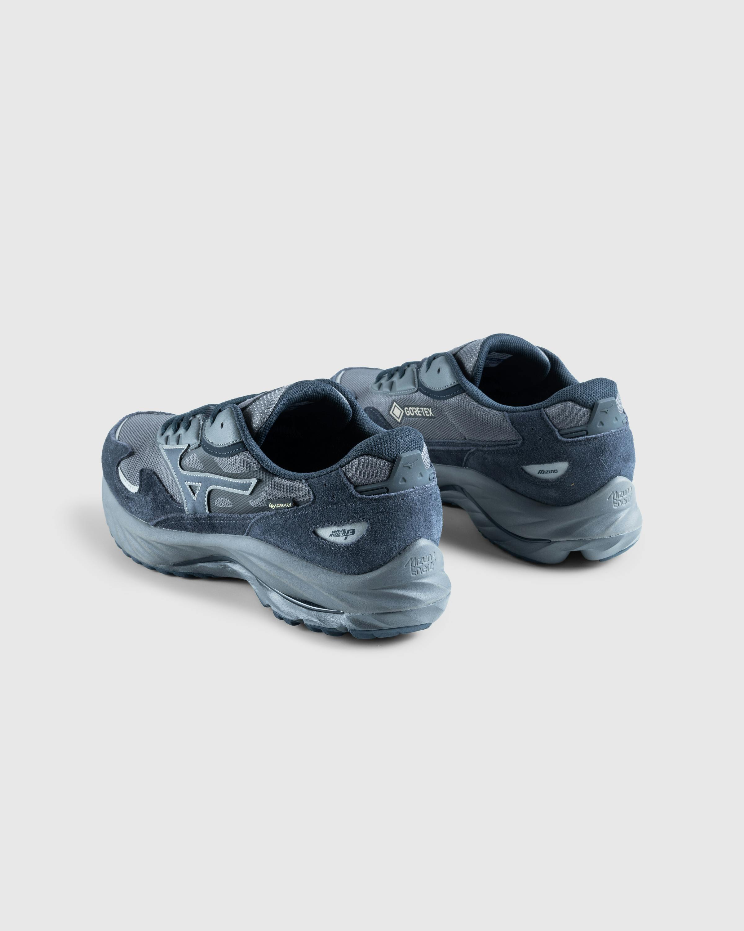 Mizuno – Wave Rider Beta GTX Quiet Shade/Vulcan/Silver - Low Top Sneakers - Grey - Image 4