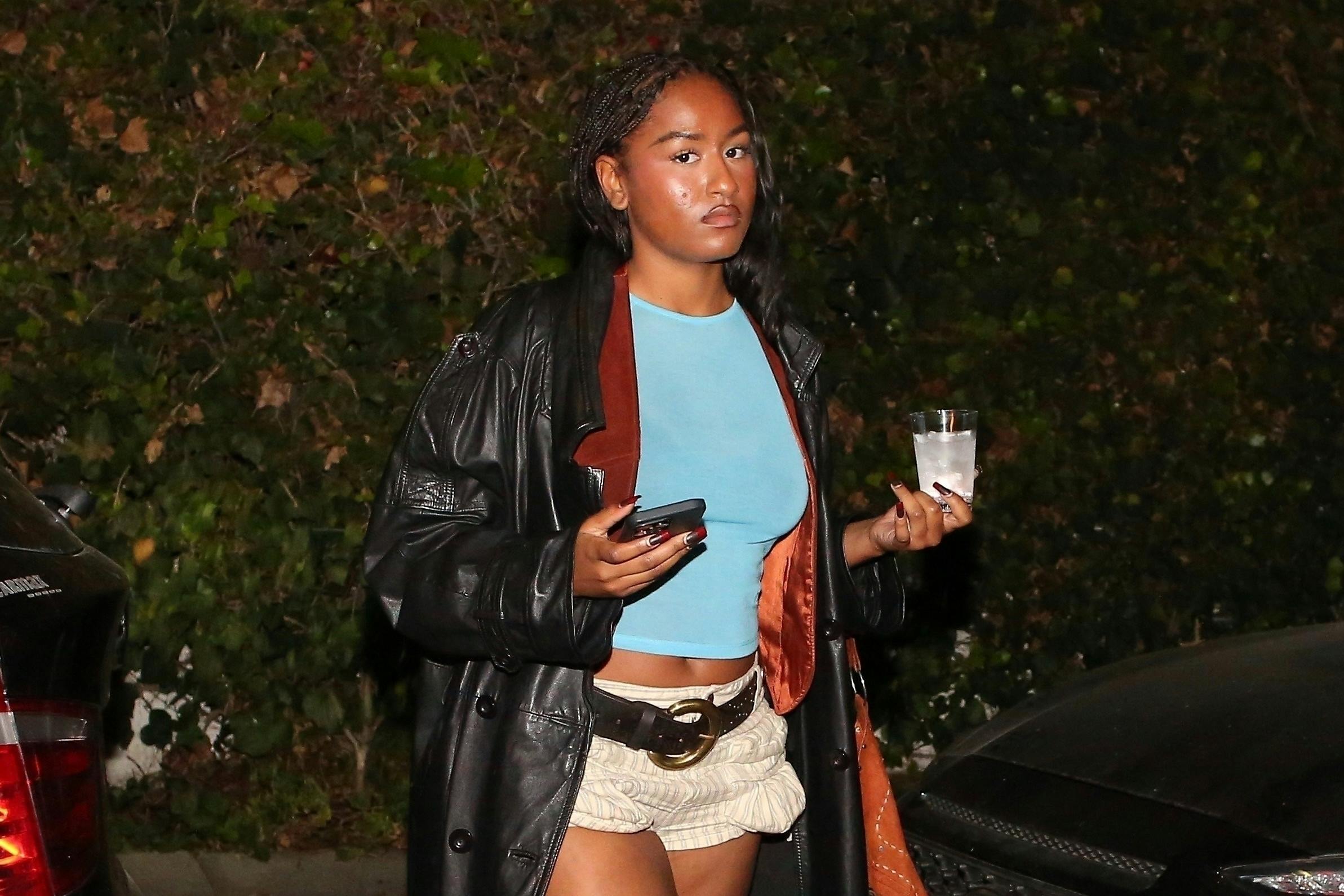 sasha malia obama halloween