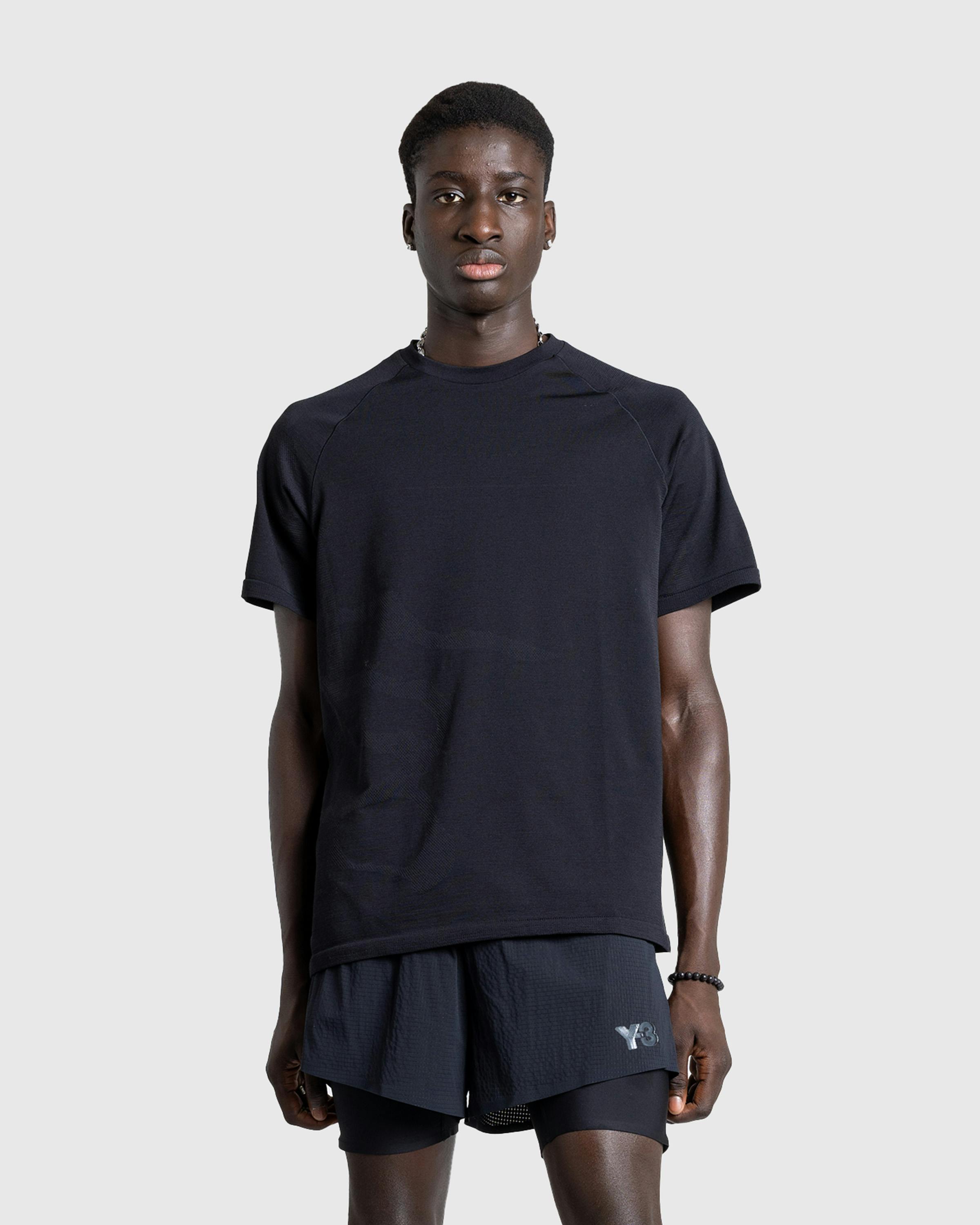 Y-3 – M Running S/S Tee Black - T-Shirts - Image 2