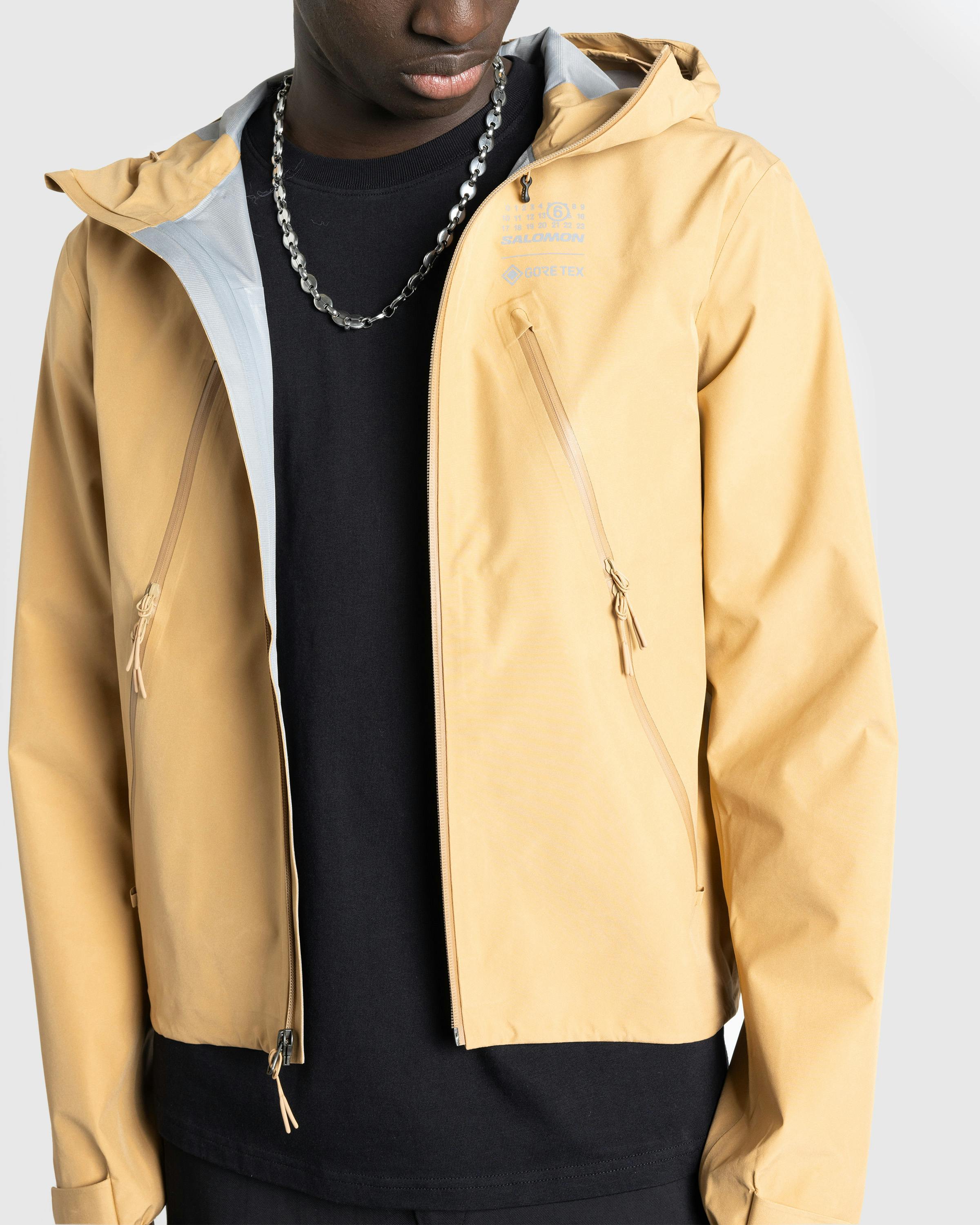 MM6 Maison Margiela x Salomon – Windbreaker Iced Coffee - Track Jackets - Beige - Image 4