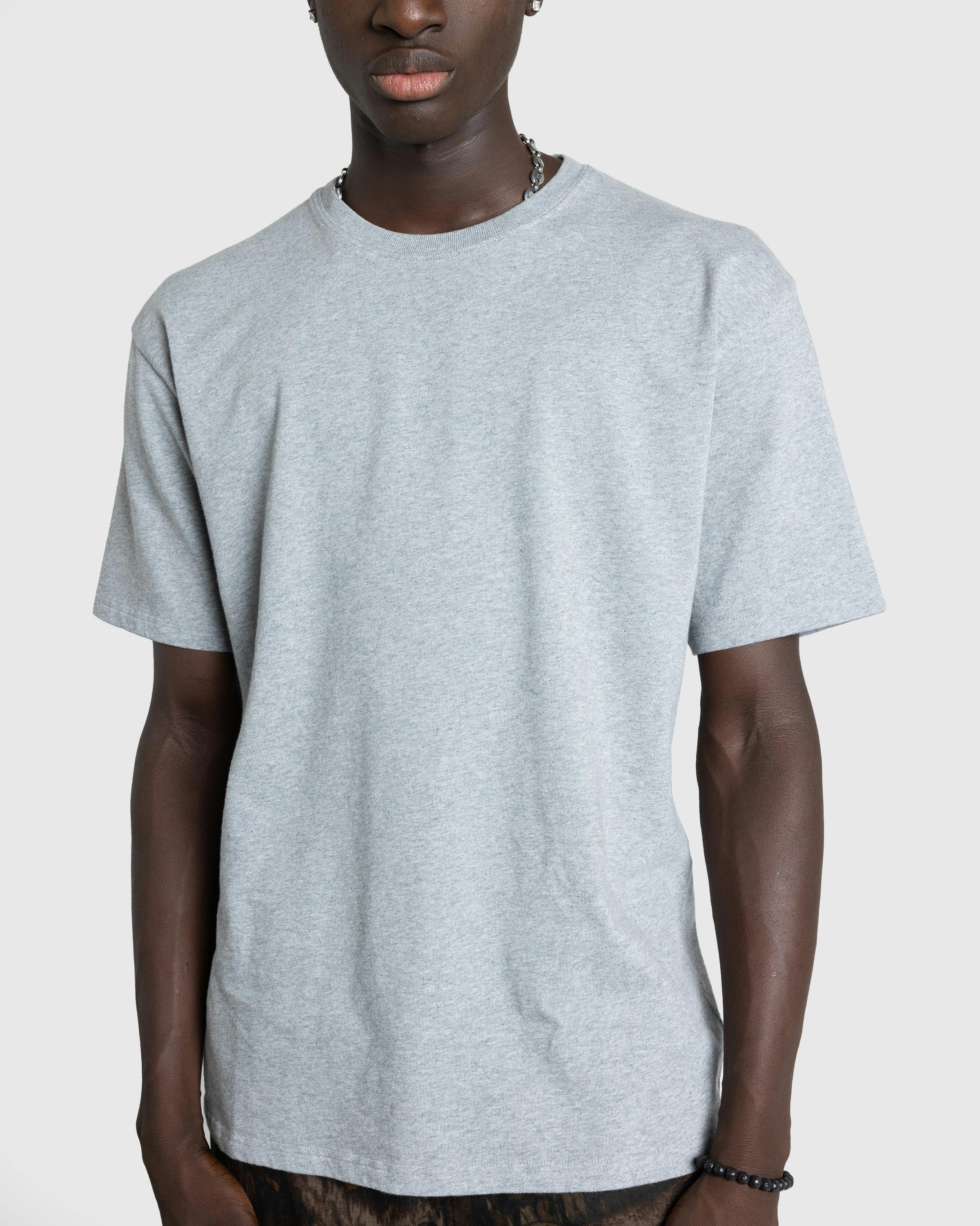 Highsnobiety HS05 – T-Shirt Grey - T-Shirts - Grey - Image 7