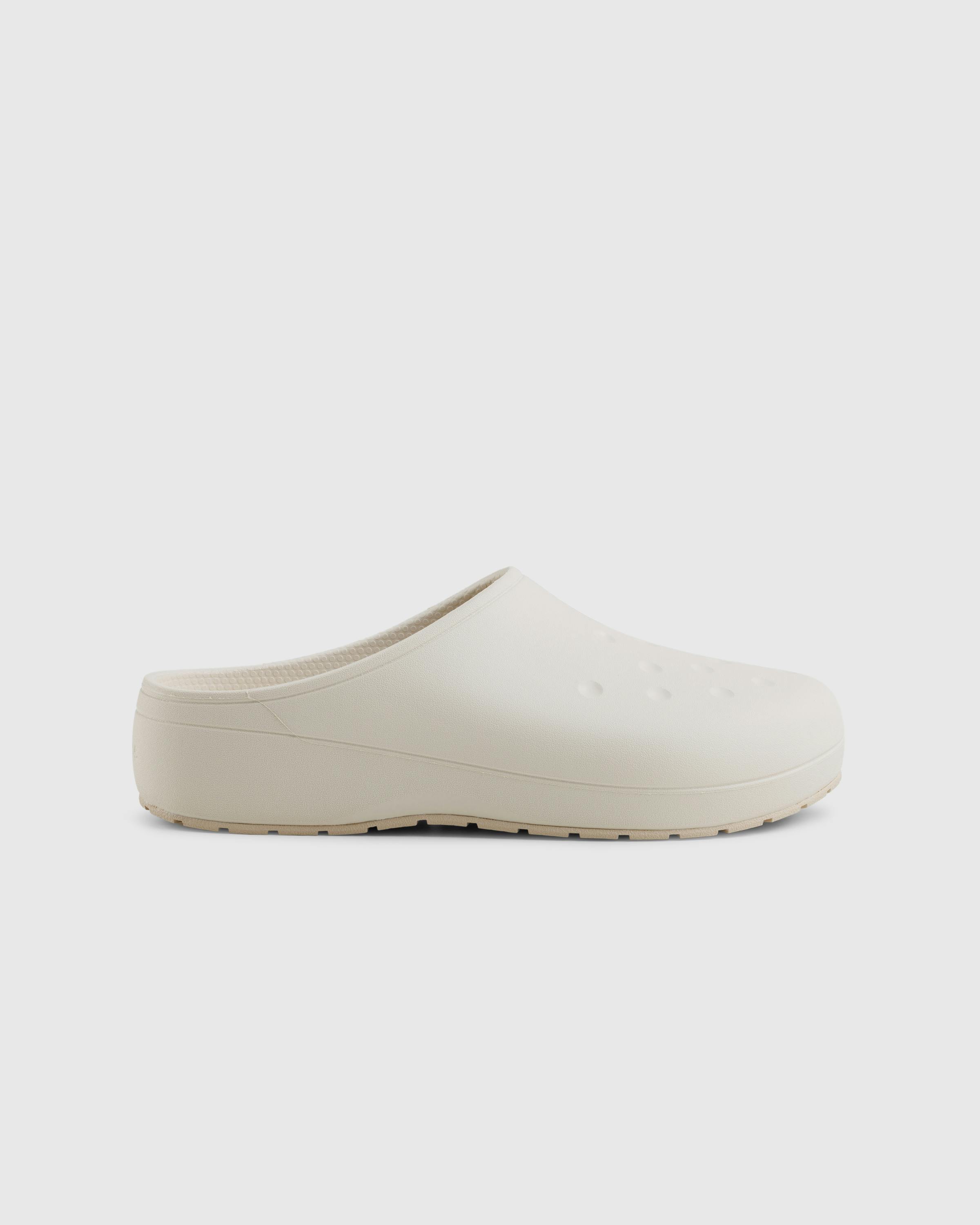 Crocs – Crocs Classic Quiet Clog Stucco - Clogs - White - Image 1