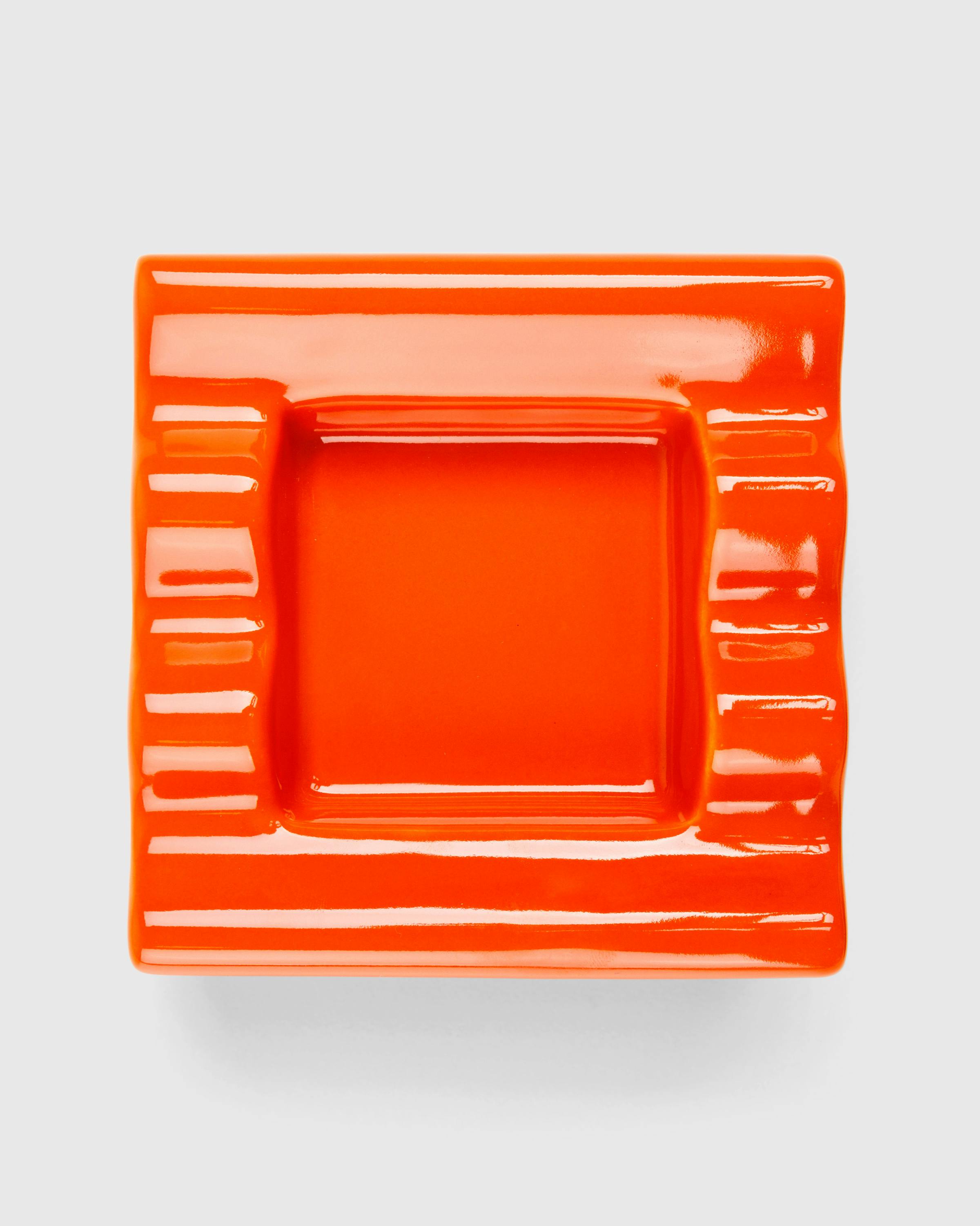 Weed'd – WS001 Ashtray Red - Ashtrays - Red - Image 1