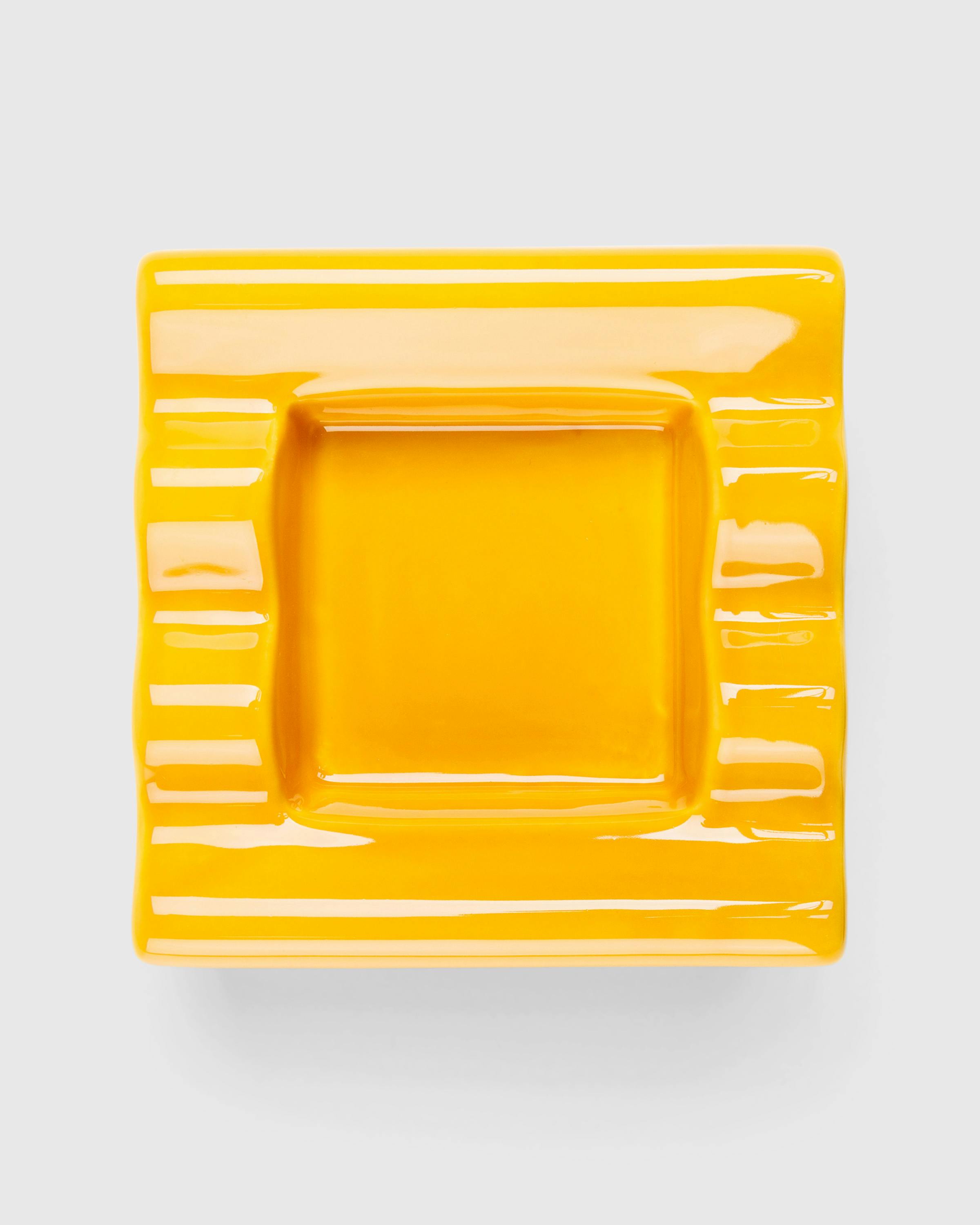 Weed'd – WS001 Ashtray Yellow - Ashtrays - Yellow - Image 1