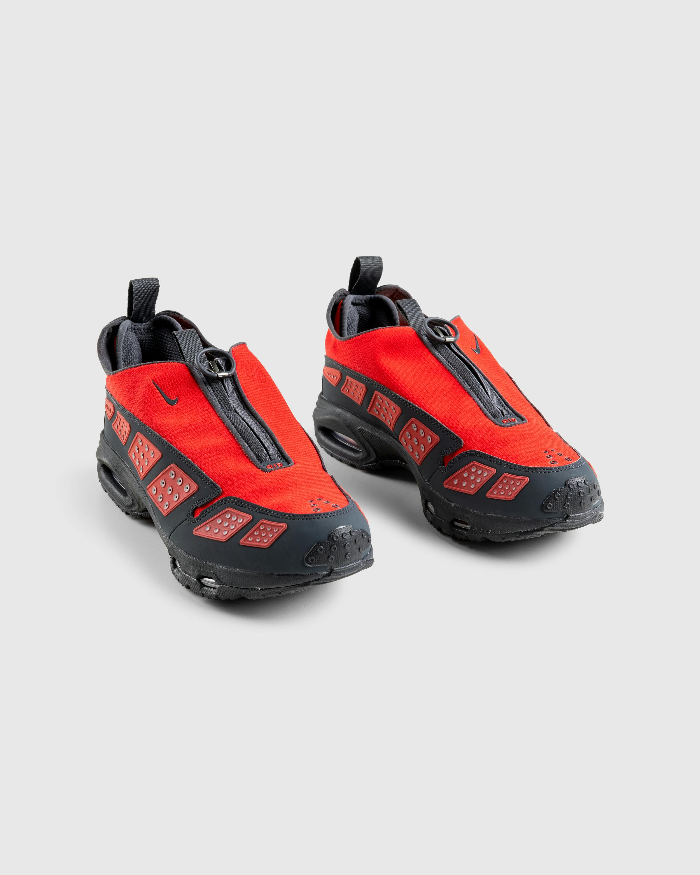 Nike – Air Max SNDR GTX Hyper Crimson/DK Smoke Grey-Fire Red - Low Top Sneakers - Red - Image 4