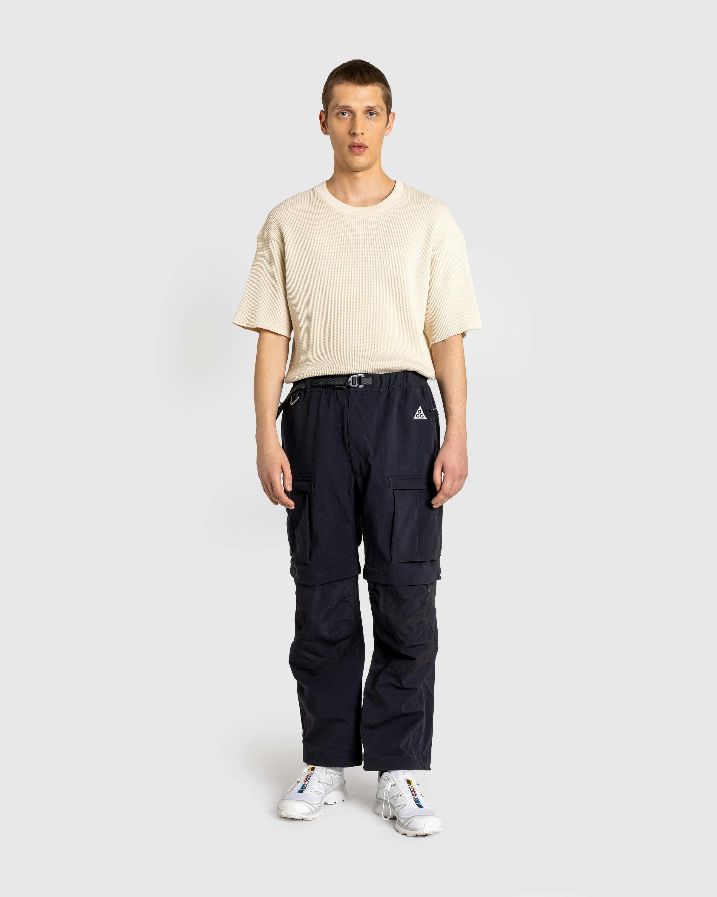 Nike – ACG Smith Summit Cargo Pants Black/Anthracite/Summit White - Cargo Pants - Black - Image 3