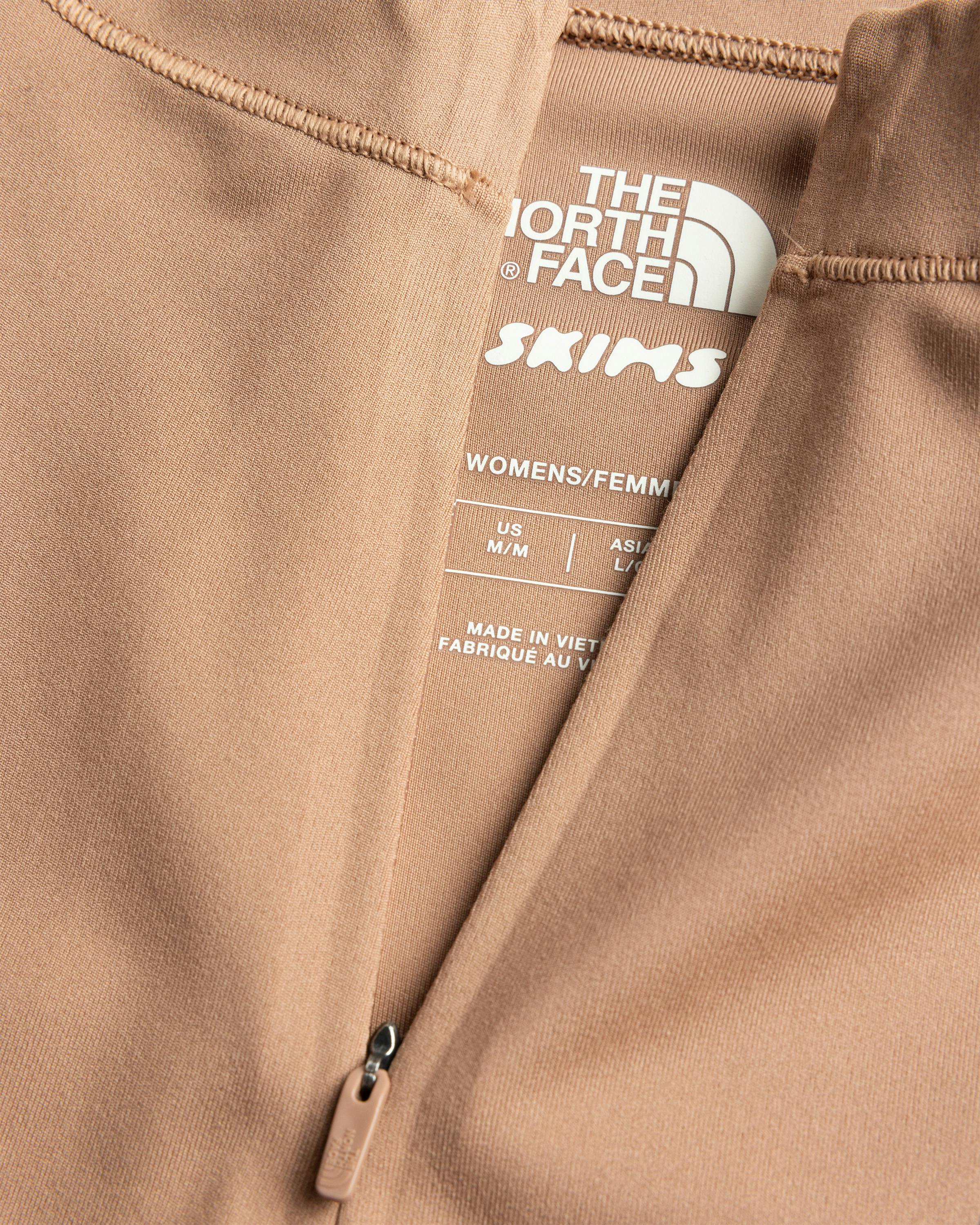 The North Face x SKIMS – W Refina Long-Sleeve Top - Longsleeves - Brown - Image 2