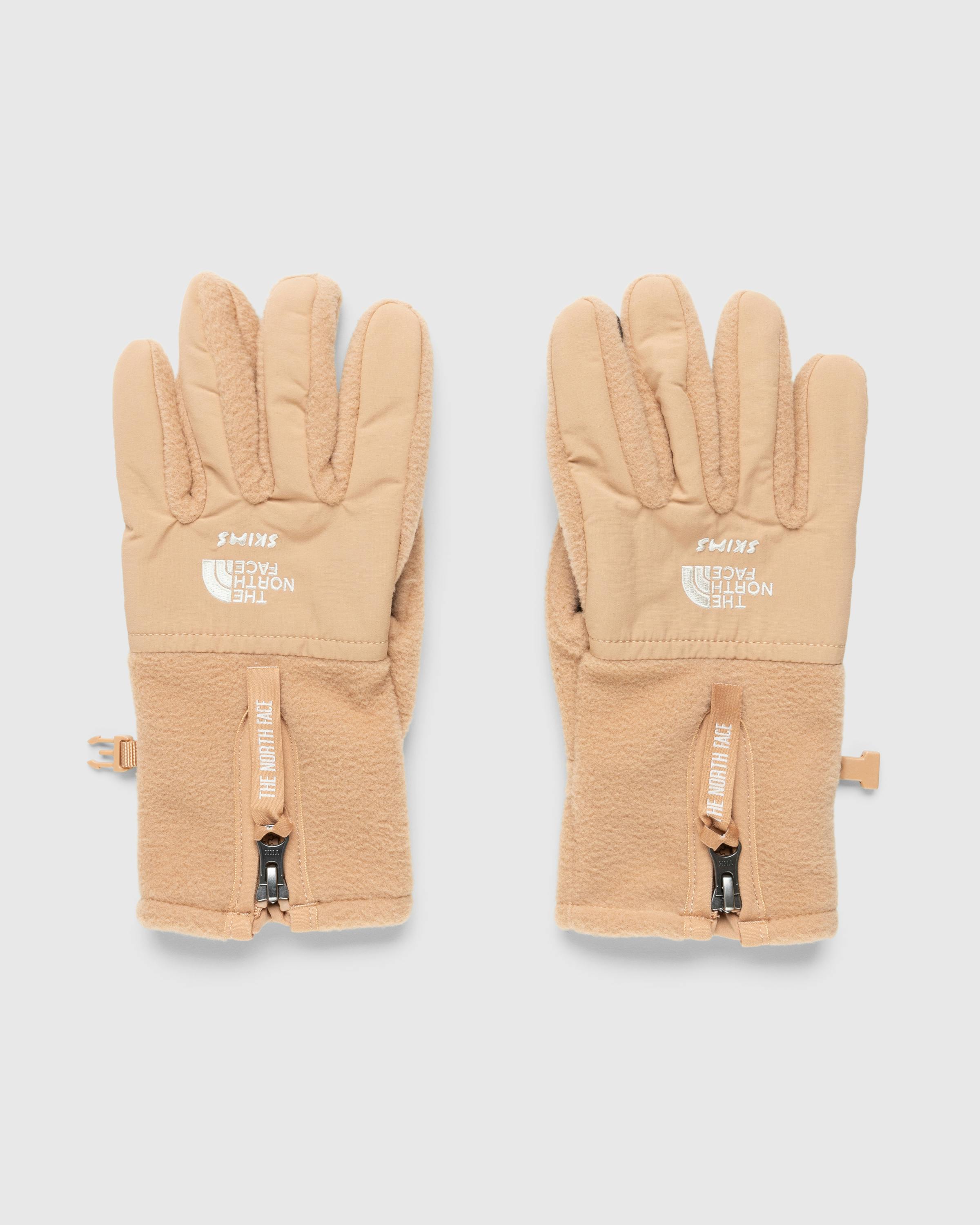 The North Face x SKIMS – Retro Denali Fleece Glove - 5 Finger - Beige - Image 1