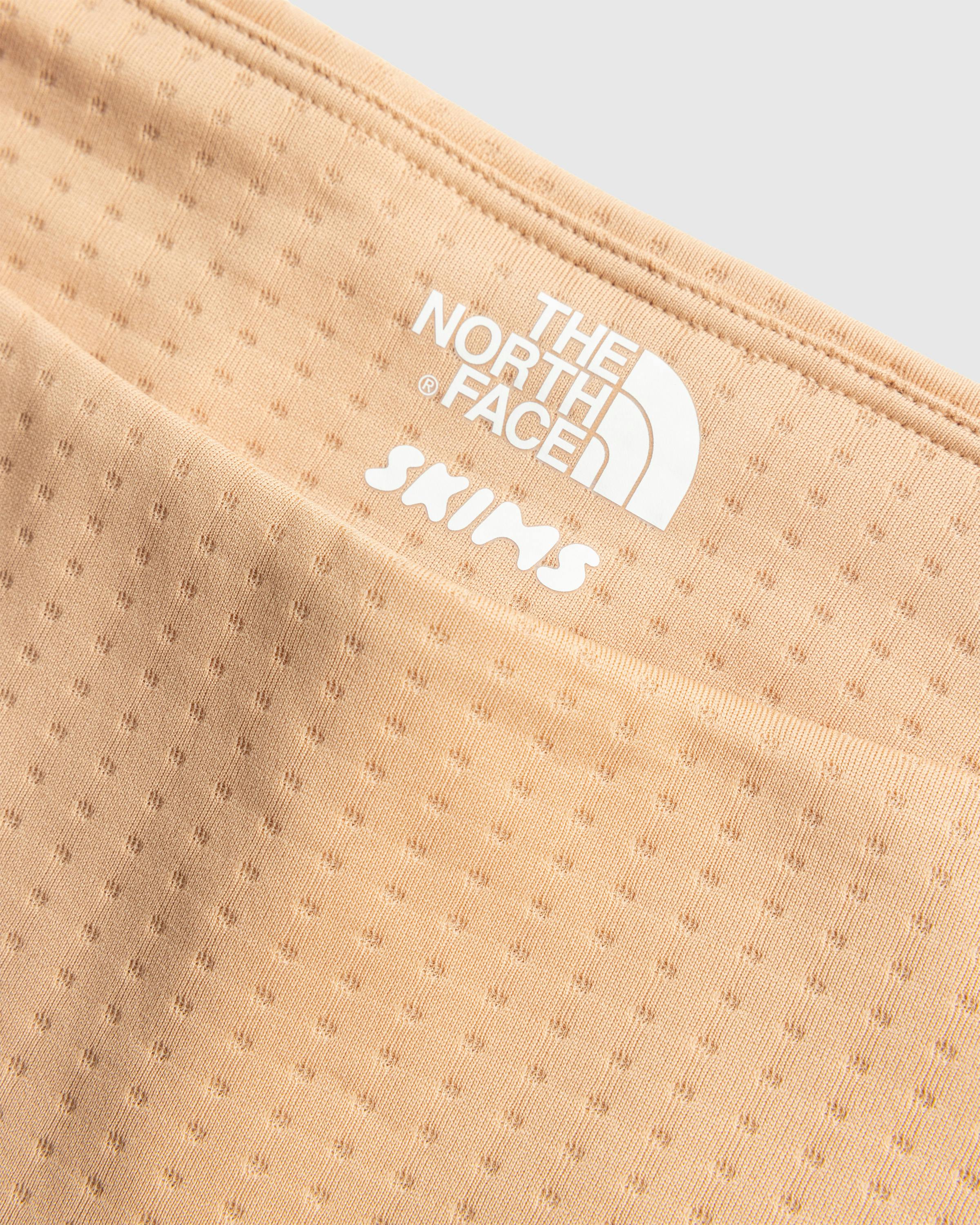 The North Face x SKIMS – W Dotknit Tight - Leggings - Beige - Image 2