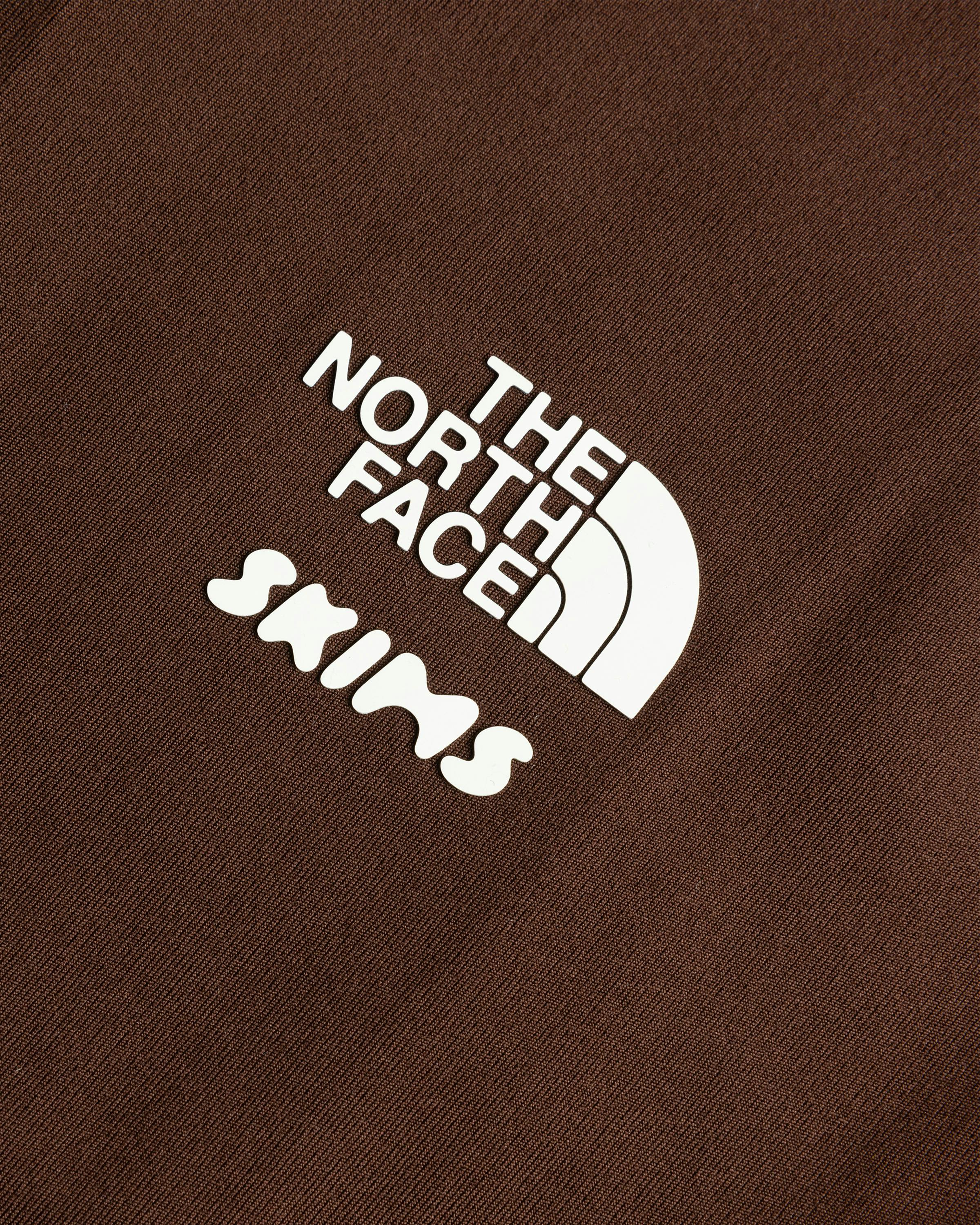 The North Face x SKIMS – W Refina Legging - Leggings - Brown - Image 3