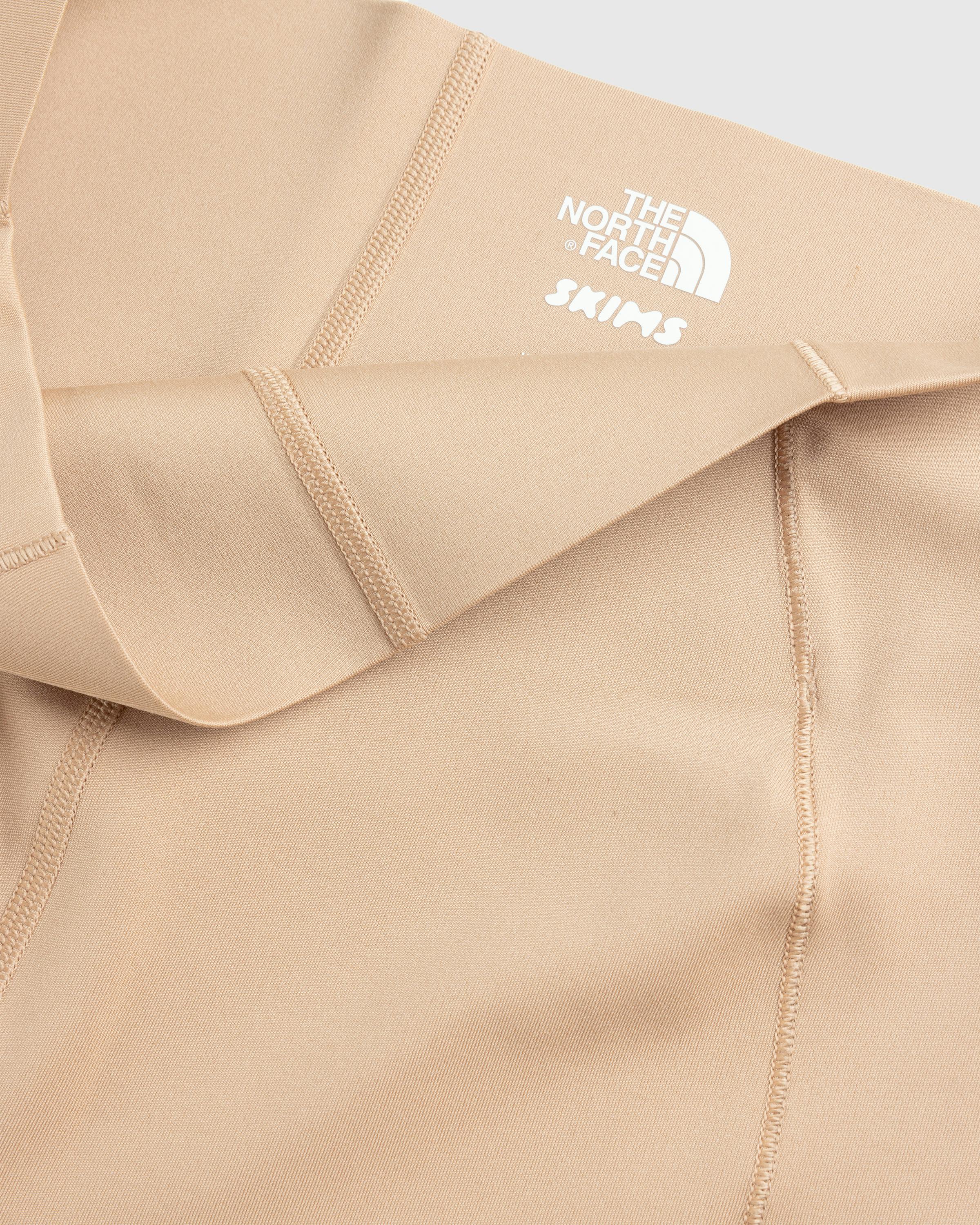 The North Face x SKIMS – W Refina Legging - Leggings - Beige - Image 4