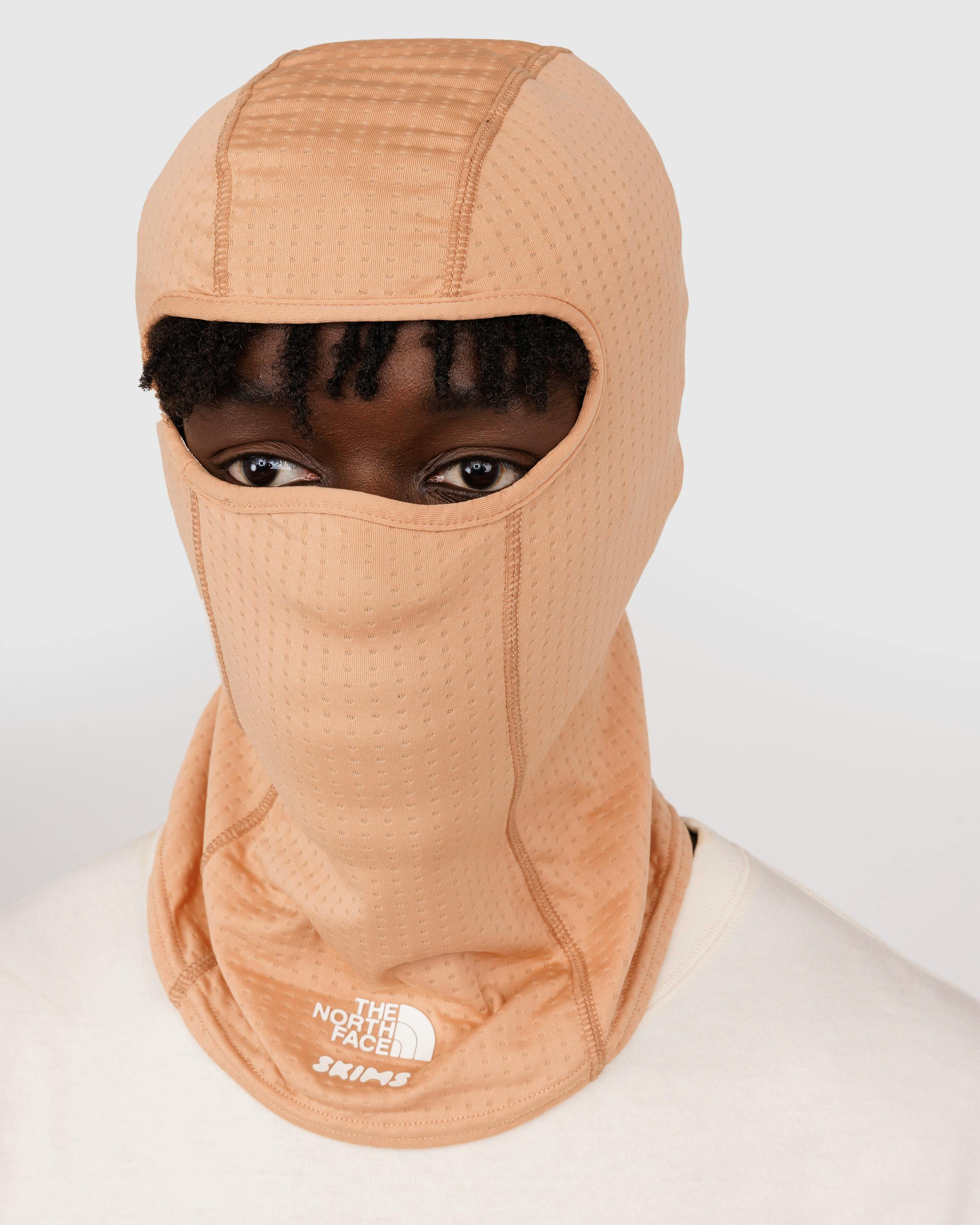 The North Face x SKIMS – Dotknit Balaclava - Balaclavas - Beige - Image 2