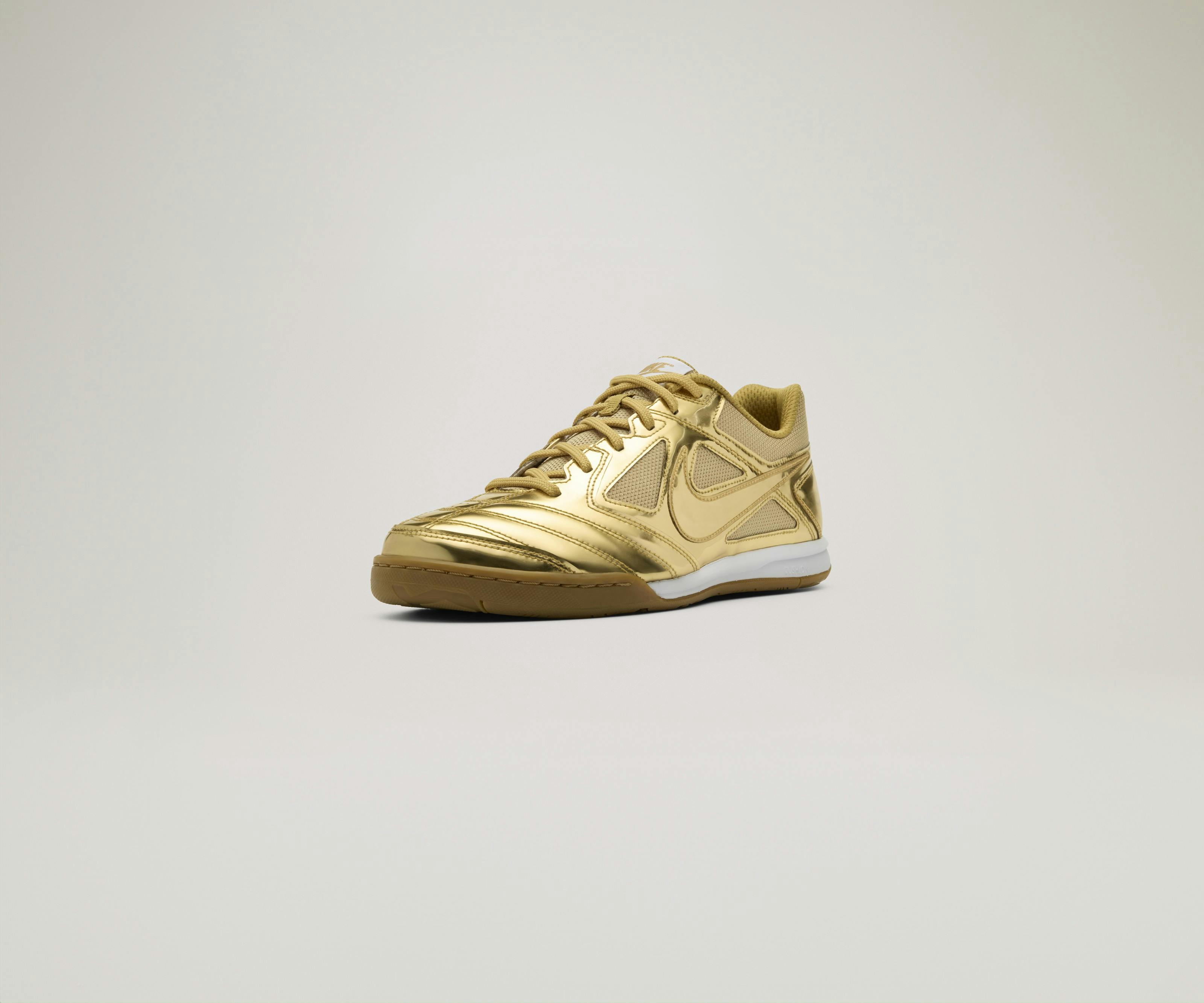 nike gato metallic 2025