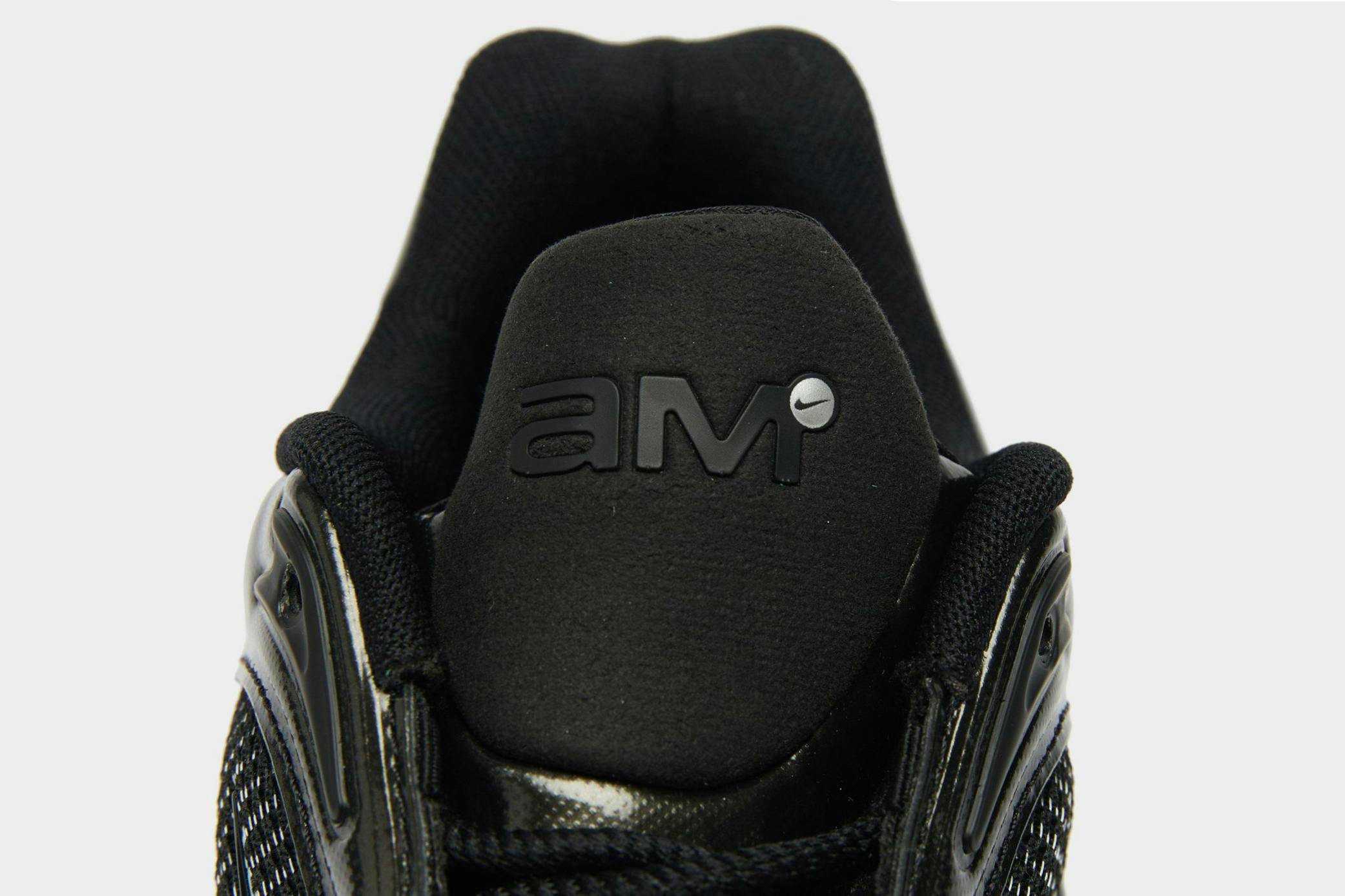 nike air max muse black patent