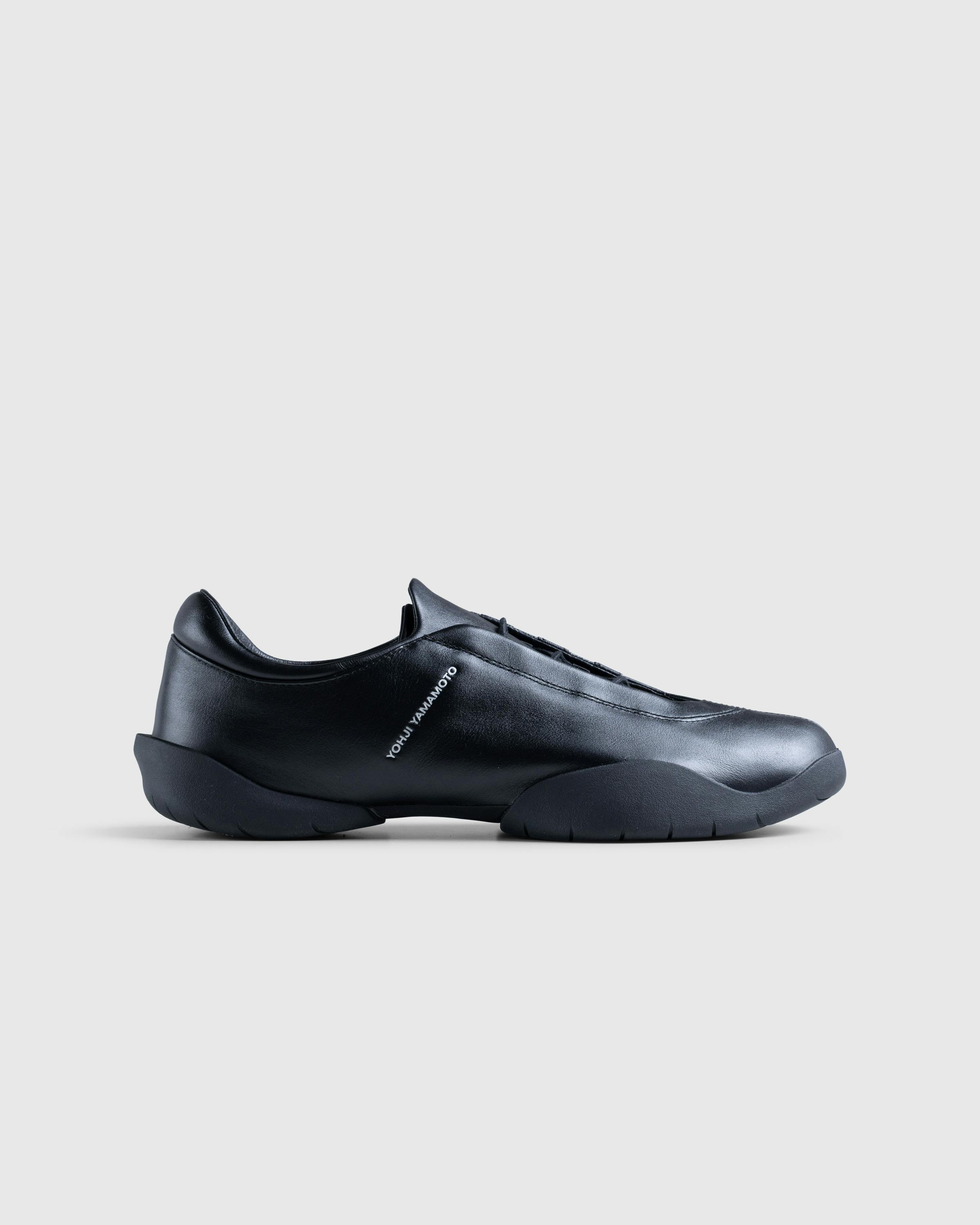 Y-3 – Regu Leather - Low Top Sneakers - Black - Image 1