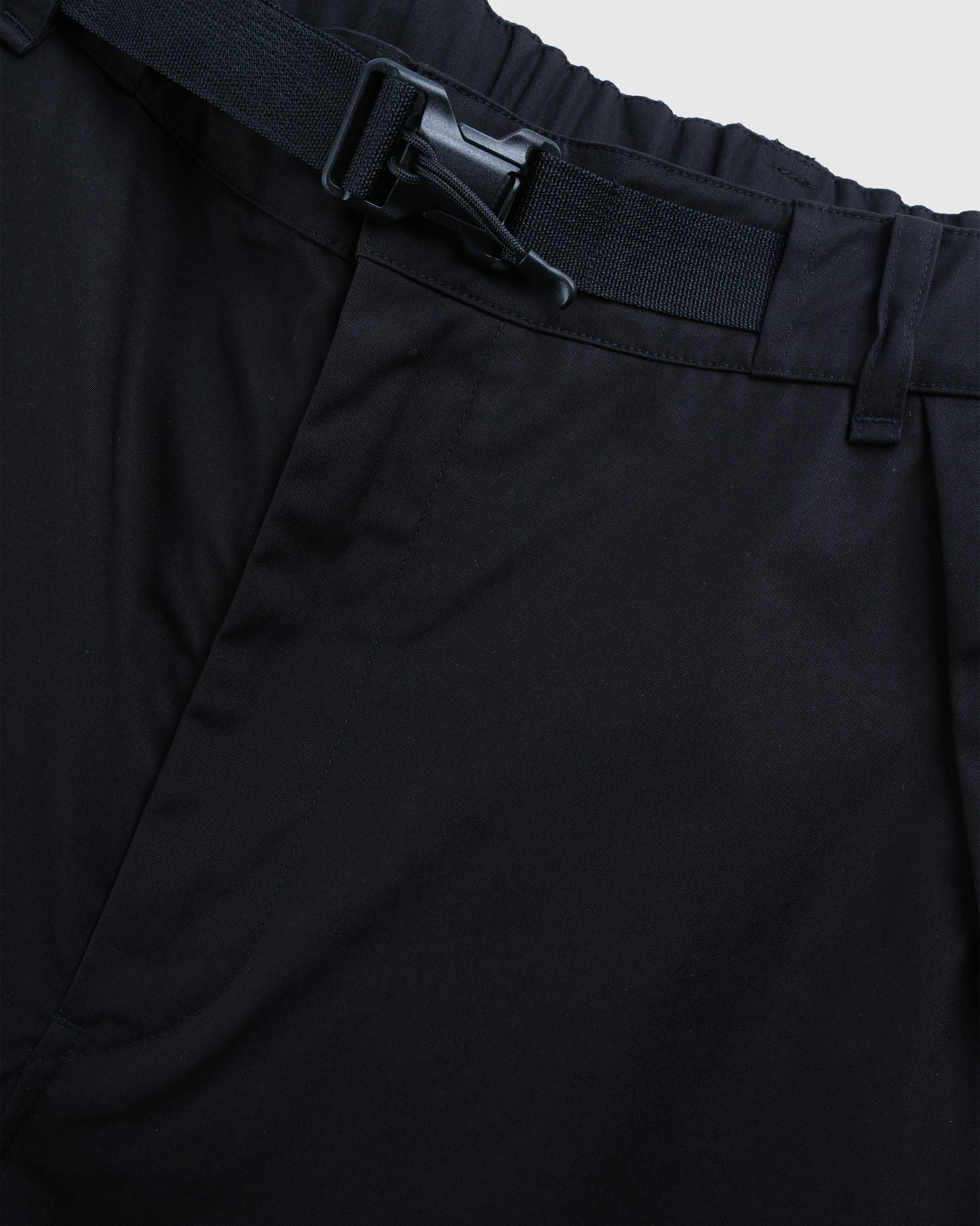 C.P. Company – Metropolis Series Hyst Cargo Pants - Cargo Pants - Black - Image 5