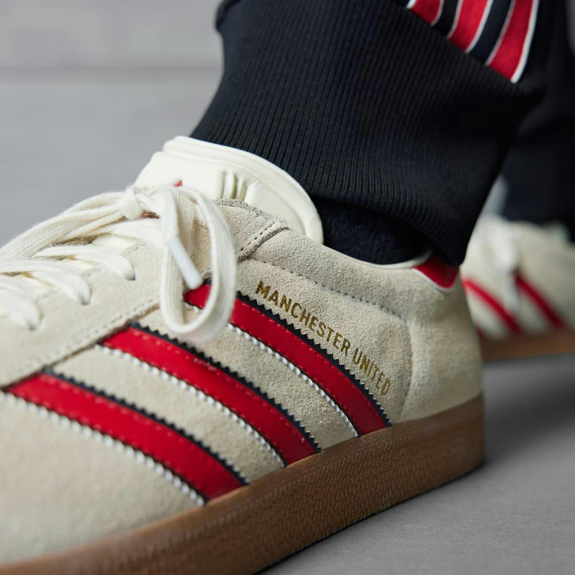 adidas-gazelle-terrace-icons