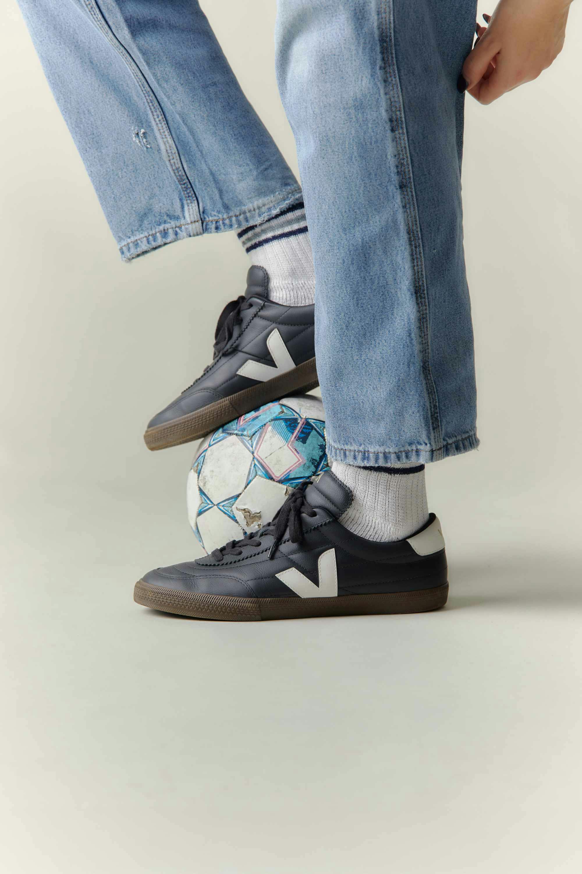 veja panenka sneaker in white and black leather