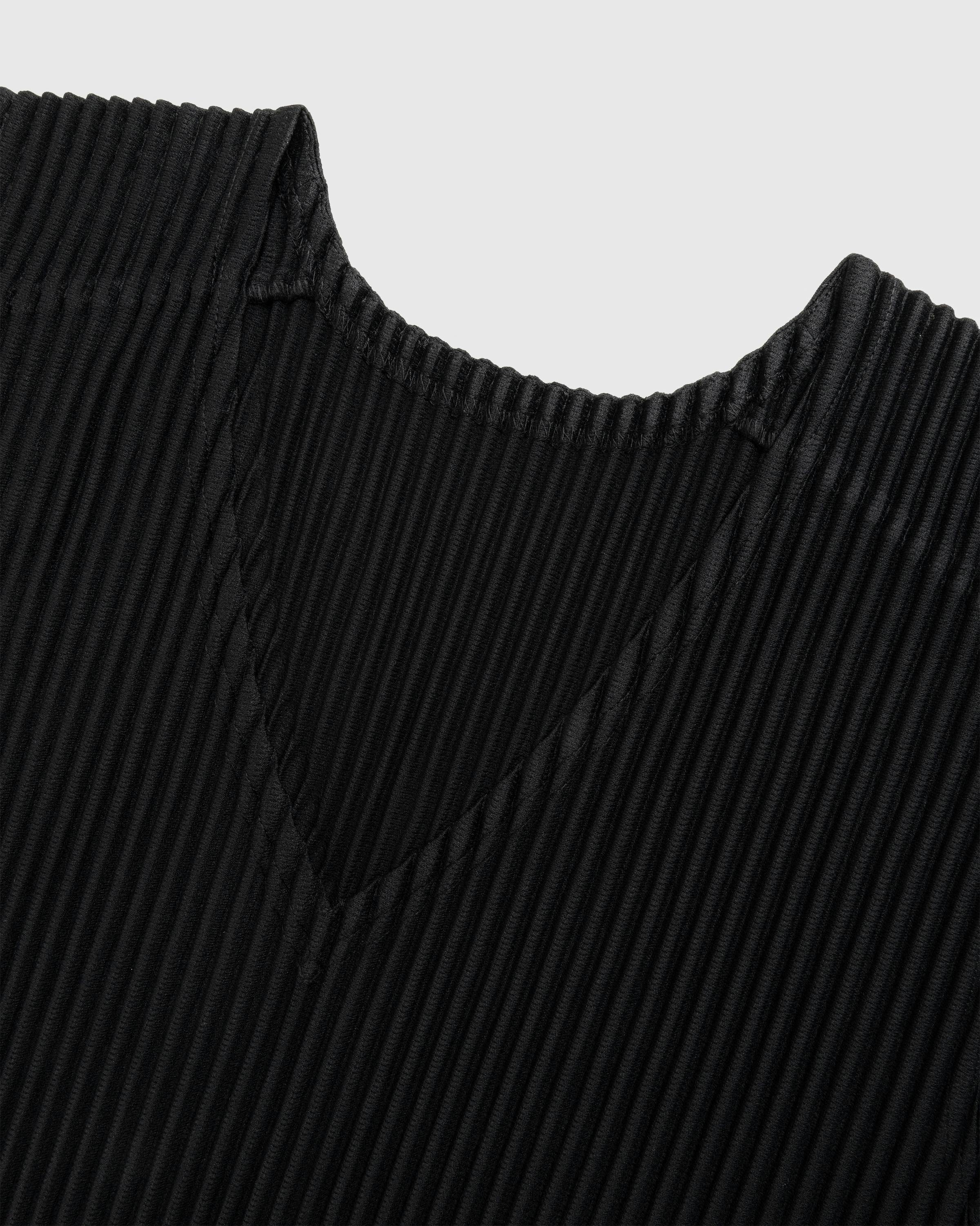 Issey Miyake – Basics Vest - Vests - Black - Image 3